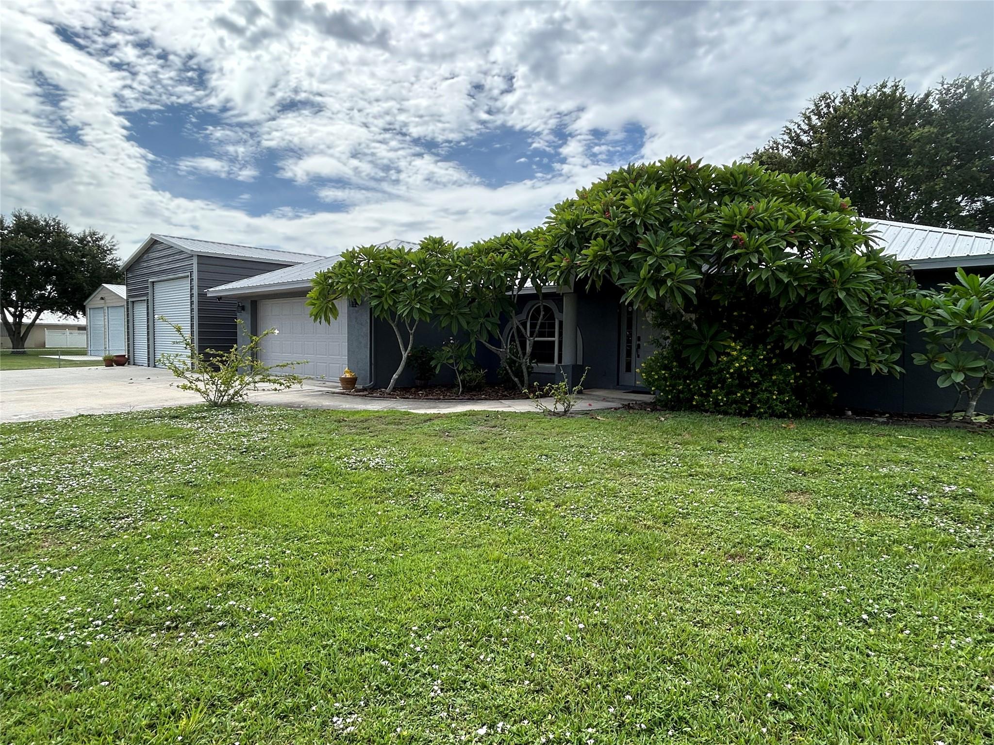 8450 SW 14th Ln