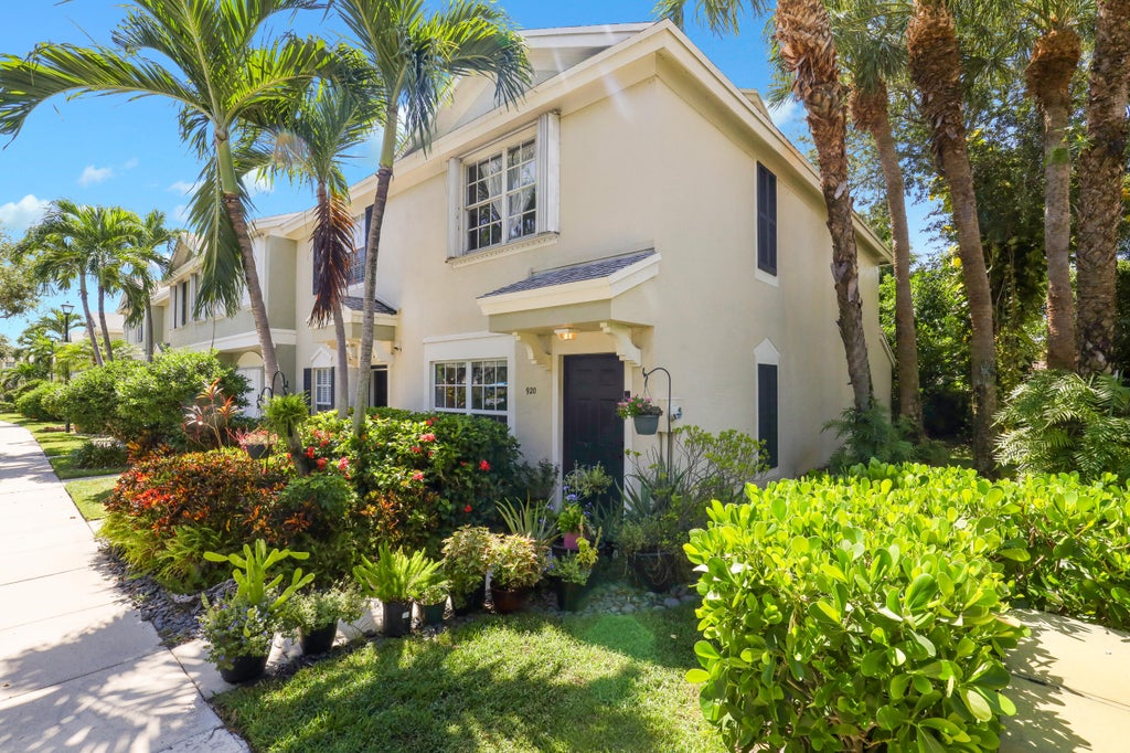 Photo of 920 Kokomo Key Lane, Delray Beach, FL 33483 (MLS # B26071653)