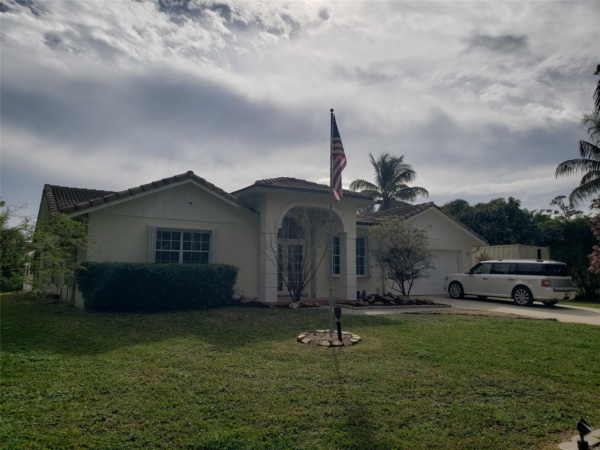 THE ACREAGE - Residential