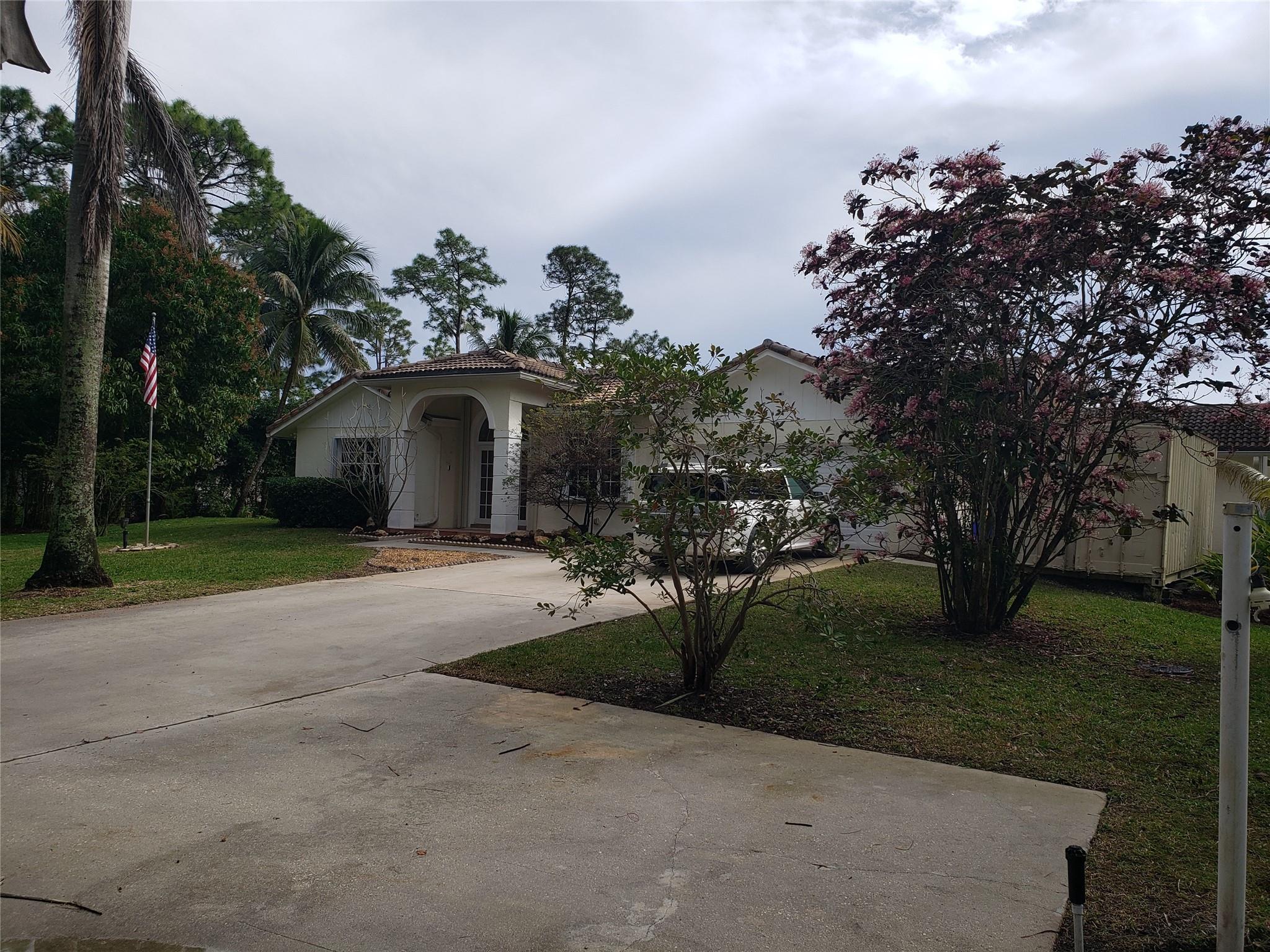 THE ACREAGE - Residential