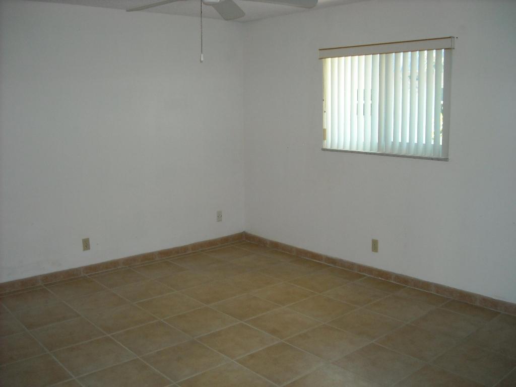 STRATFORD CONDOMINIUM - Residential