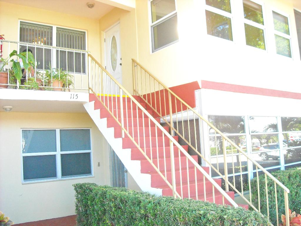 STRATFORD CONDOMINIUM - Residential