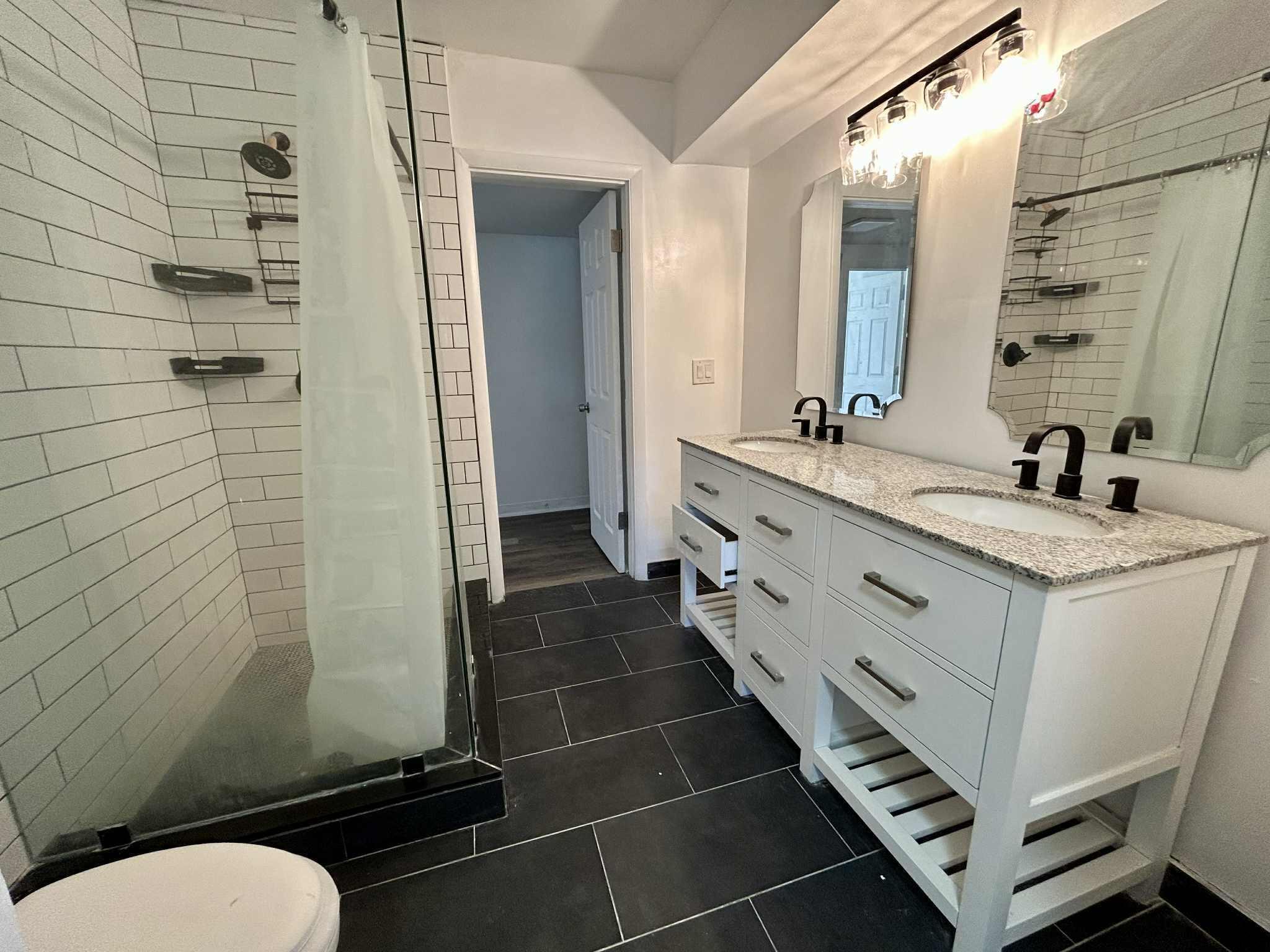 RIVER PARK UNIT 4 - Residential Lease