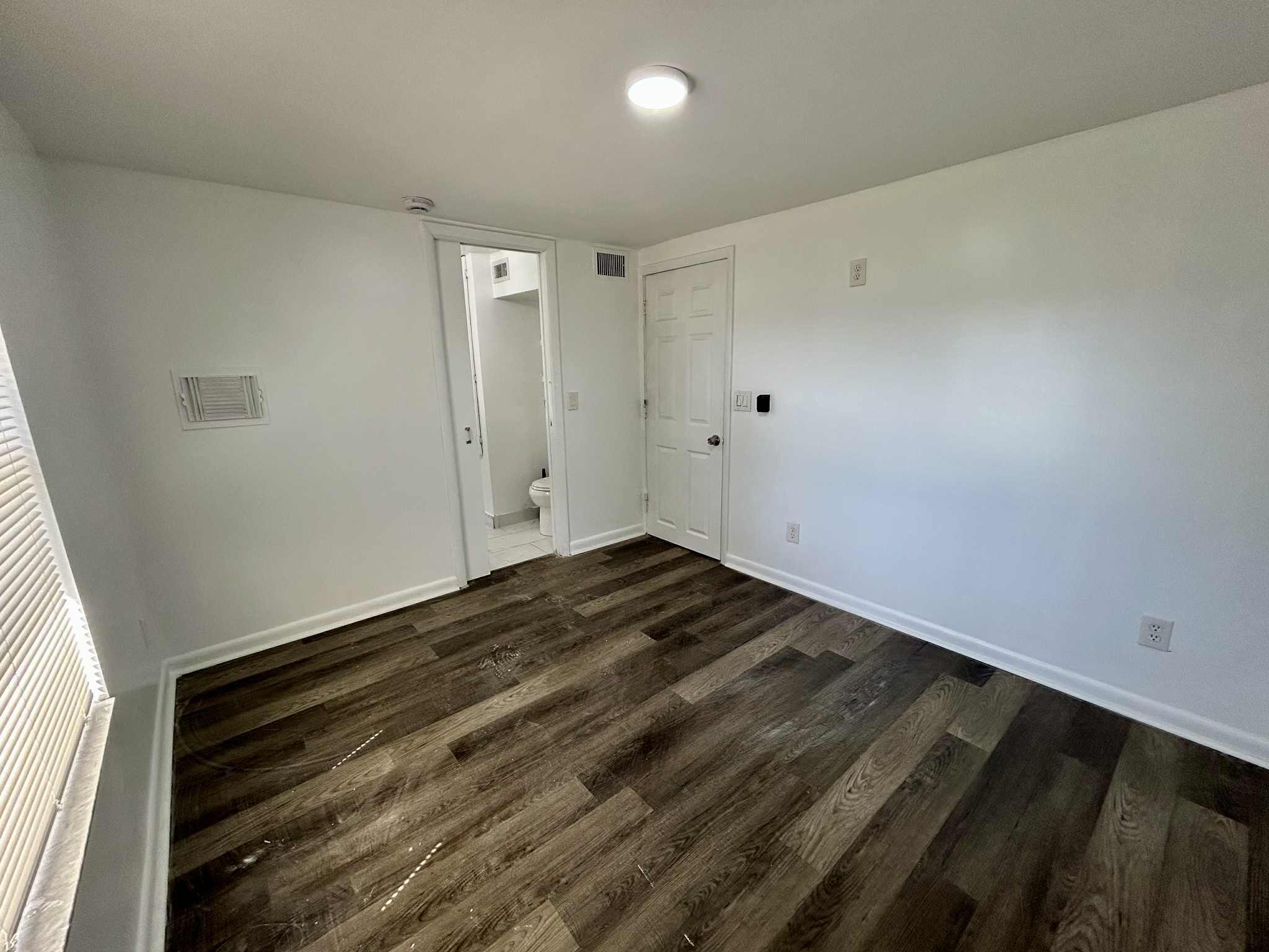 RIVER PARK UNIT 4 - Residential Lease