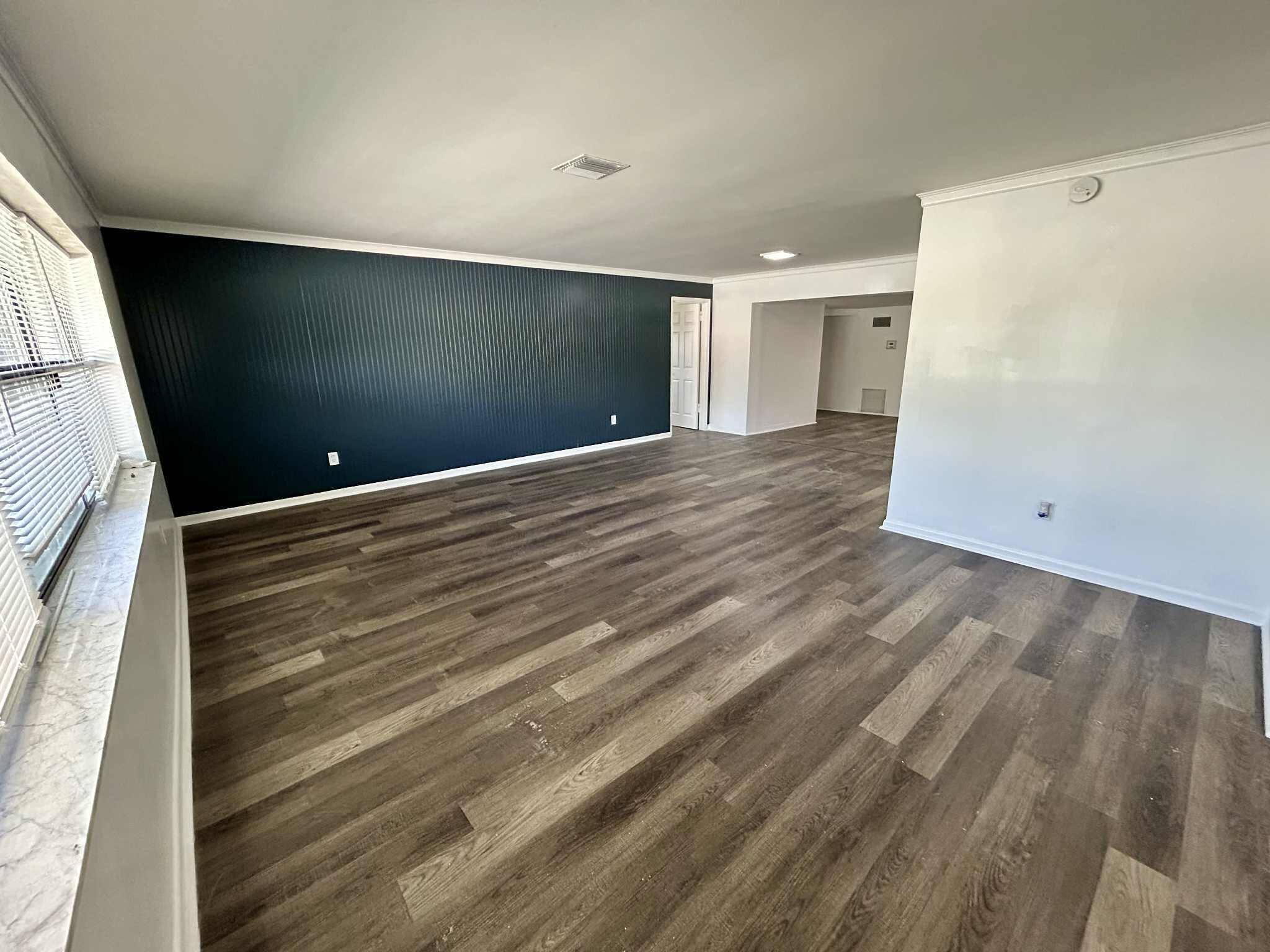 RIVER PARK UNIT 4 - Residential Lease
