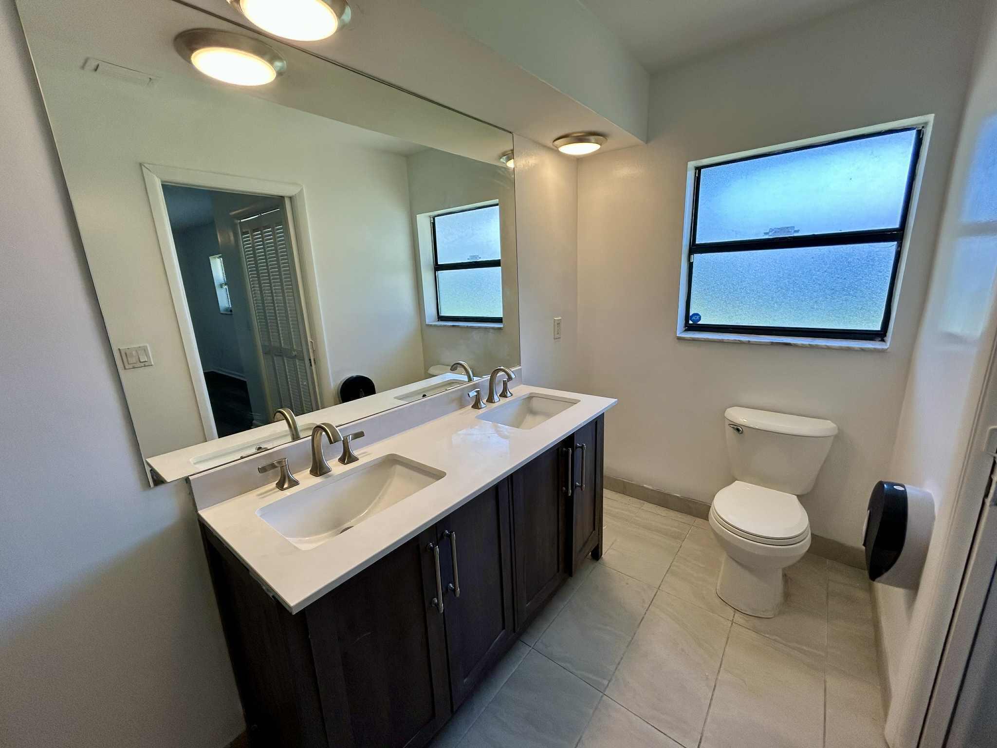 RIVER PARK UNIT 4 - Residential Lease