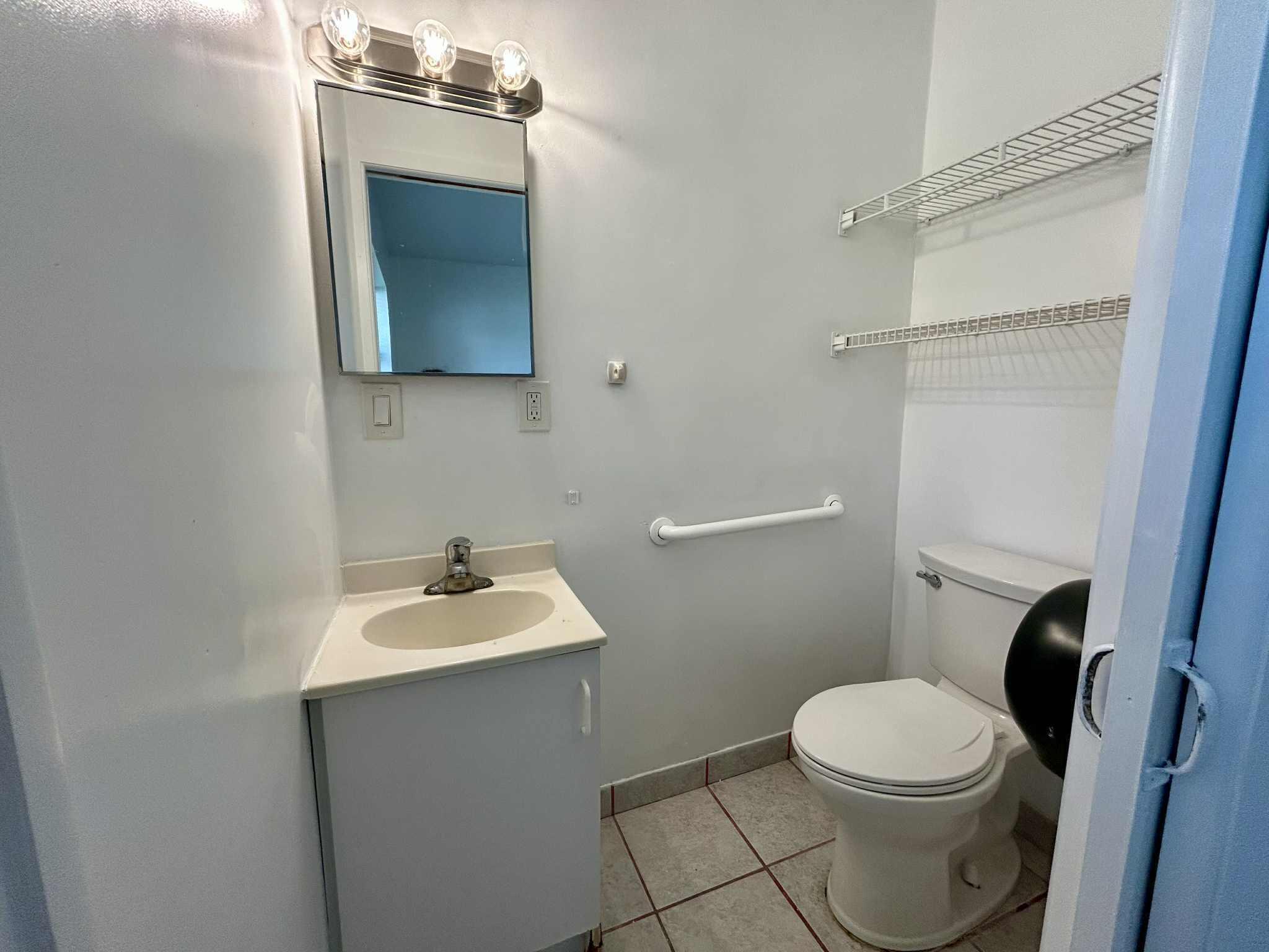 RIVER PARK UNIT 4 - Residential Lease