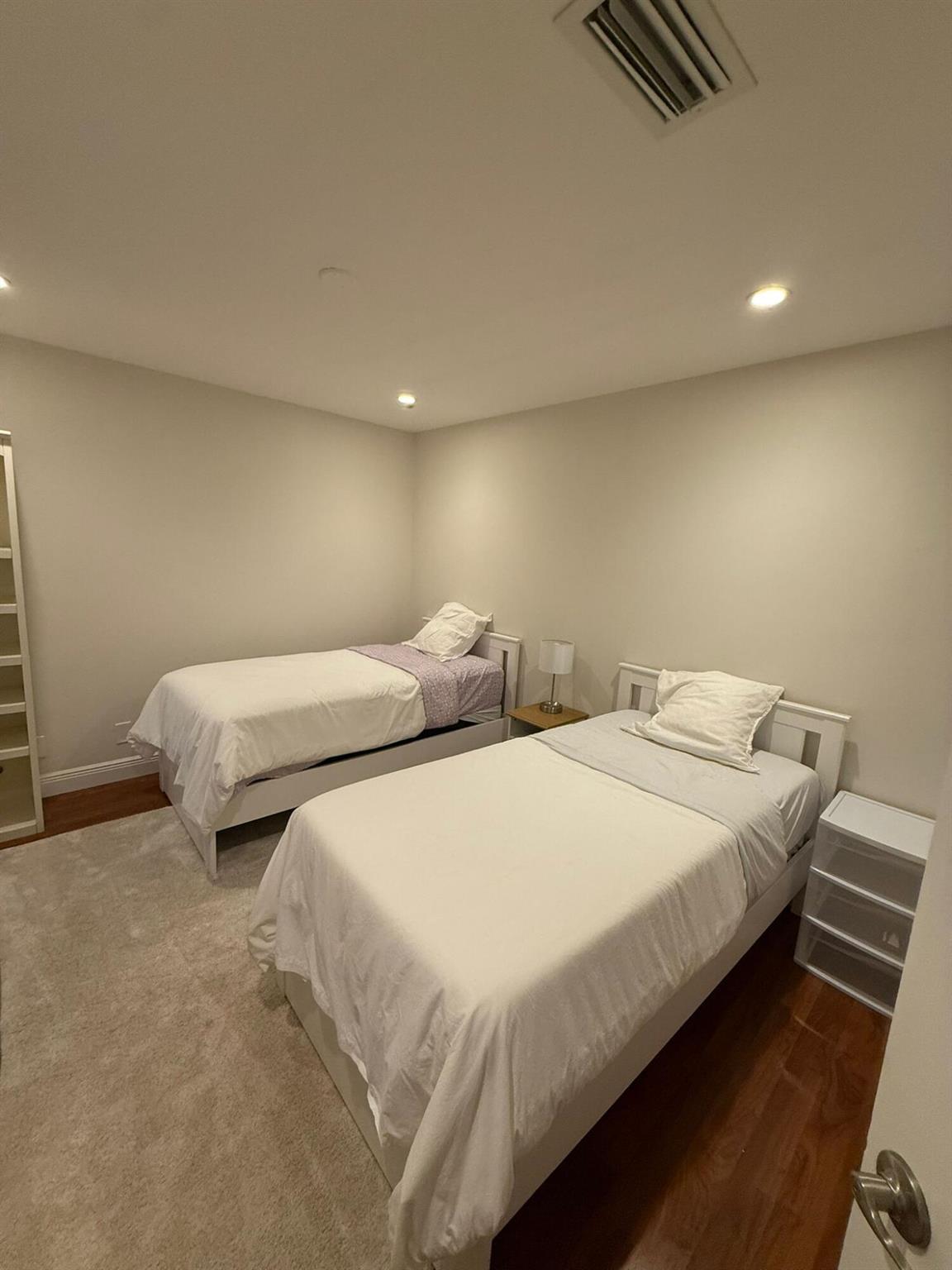 WELLINGTON TR 42B - Residential Lease
