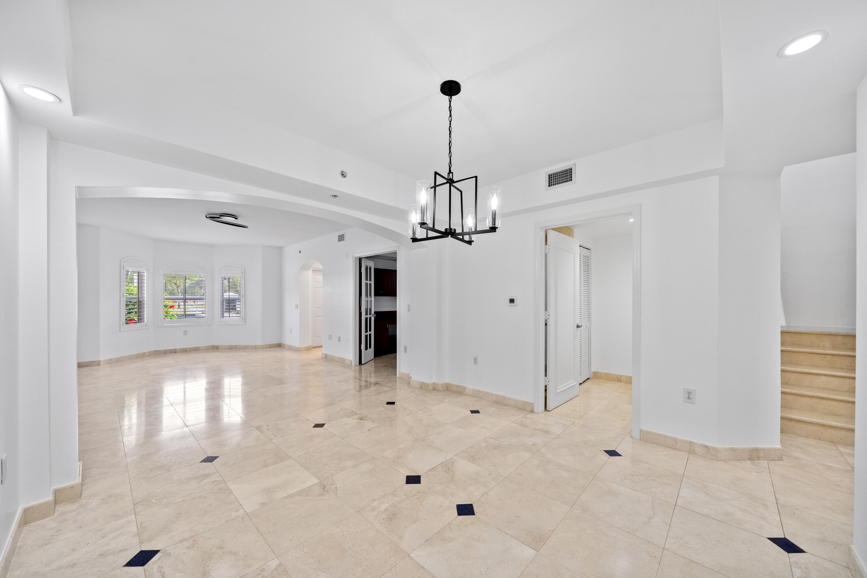 OCEAN PLAZA ON DEERFIELD BEACH - Residential