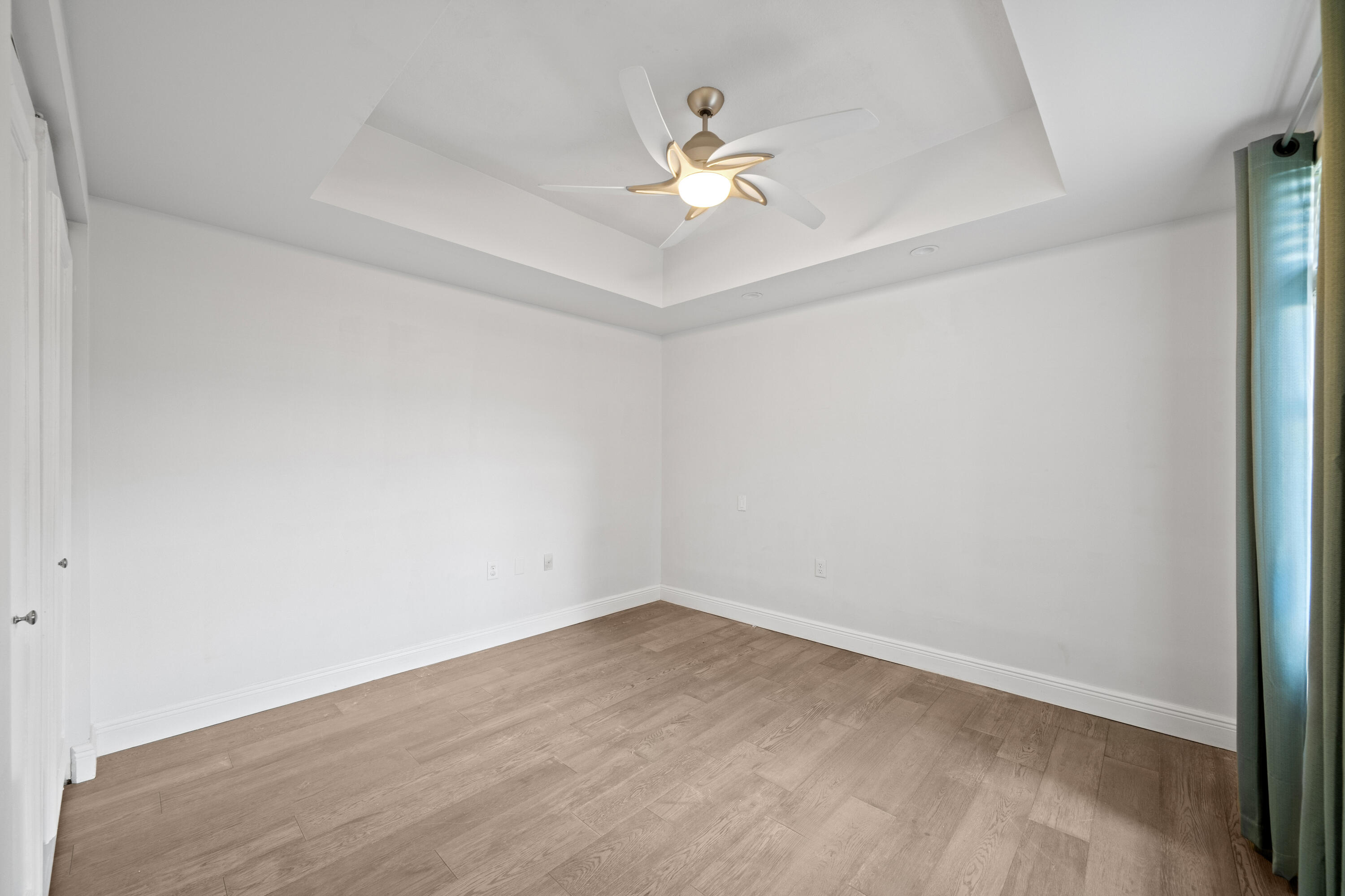 OCEAN PLAZA ON DEERFIELD BEACH - Residential