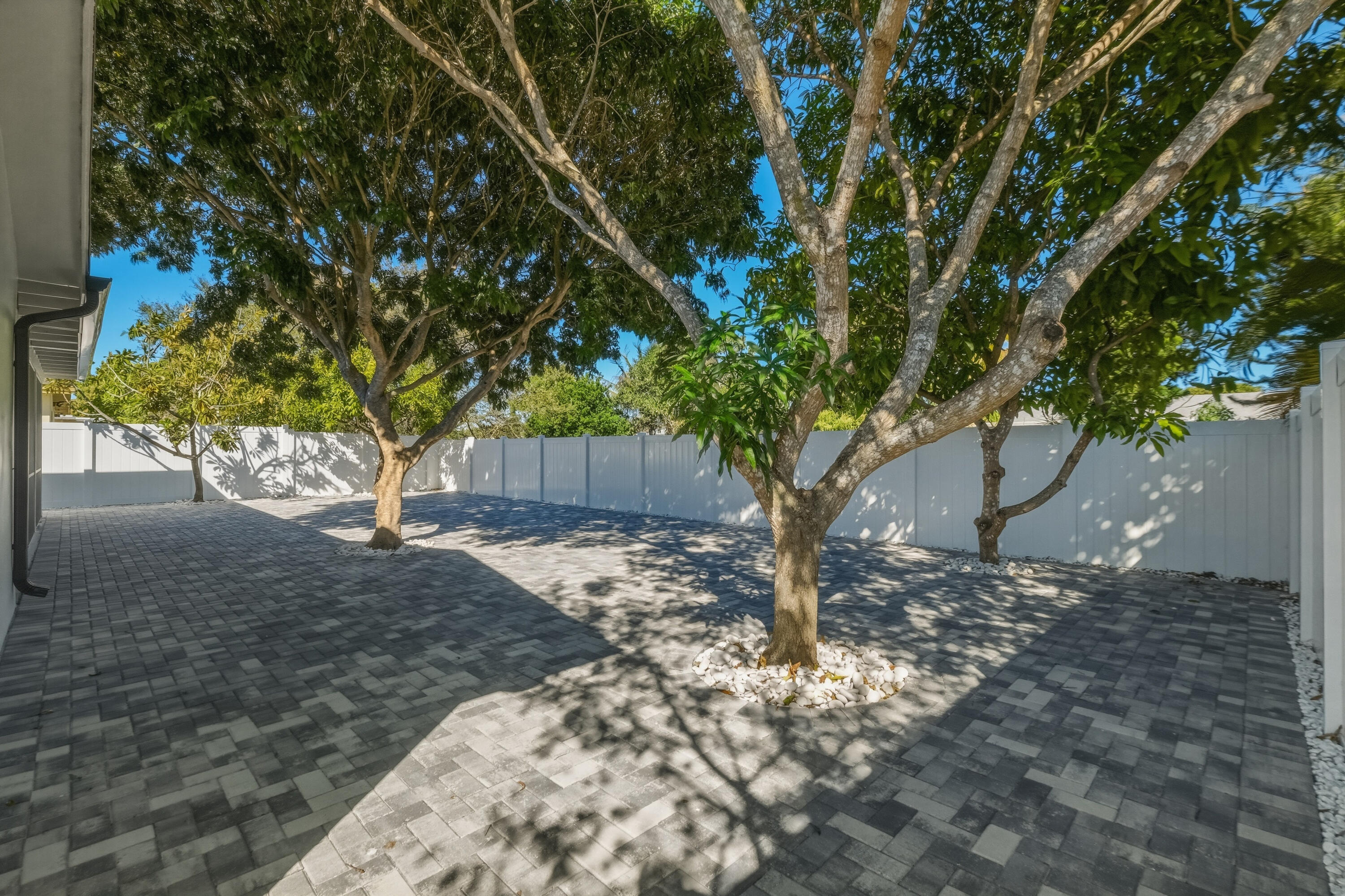 SANDALFOOT COVE SEC 3 - Residential