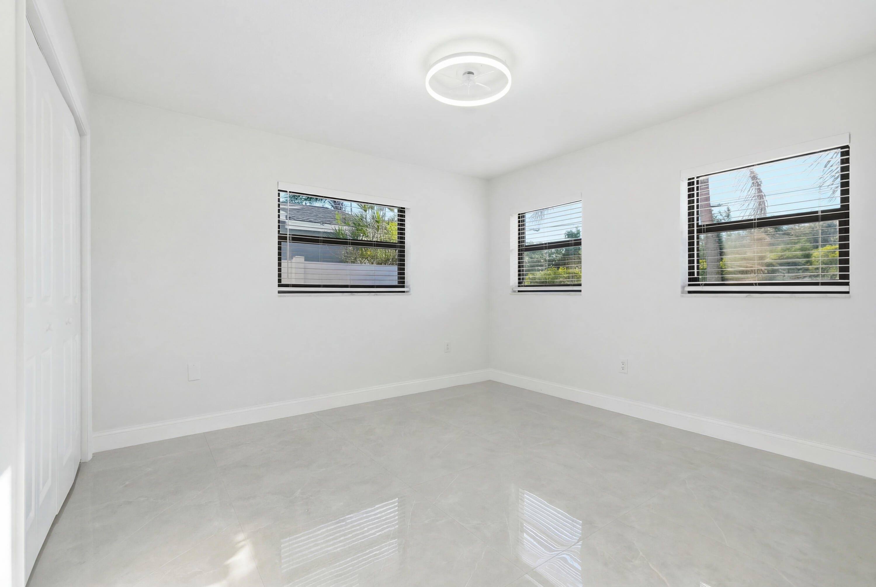 SANDALFOOT COVE SEC 3 - Residential