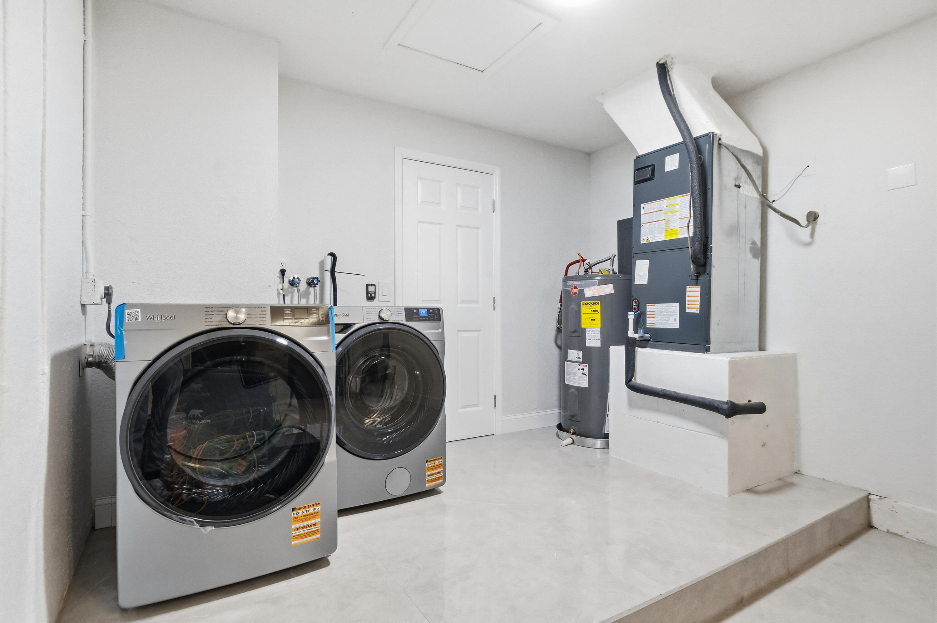 SANDALFOOT COVE SEC 3 - Residential