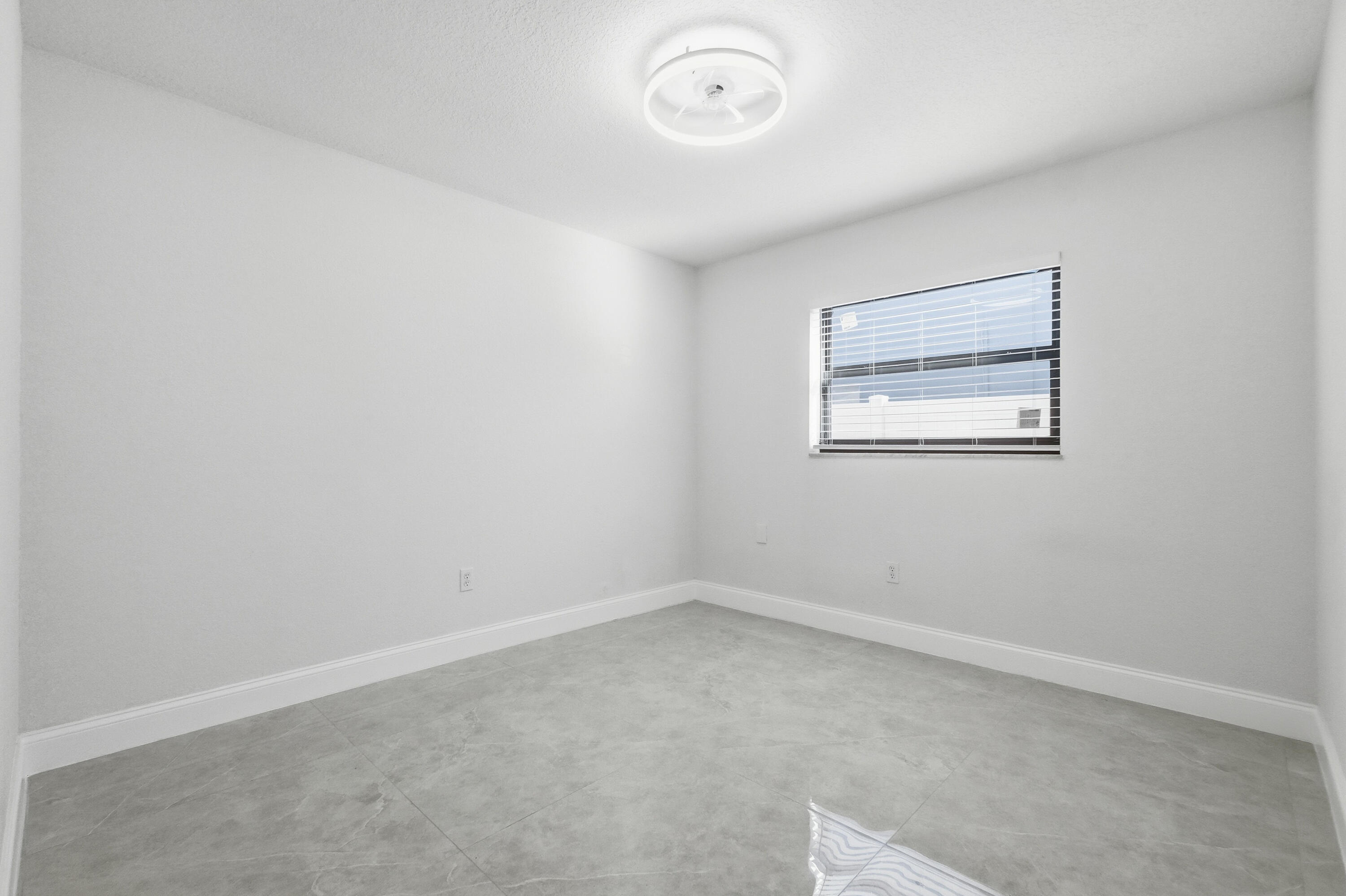 SANDALFOOT COVE SEC 3 - Residential