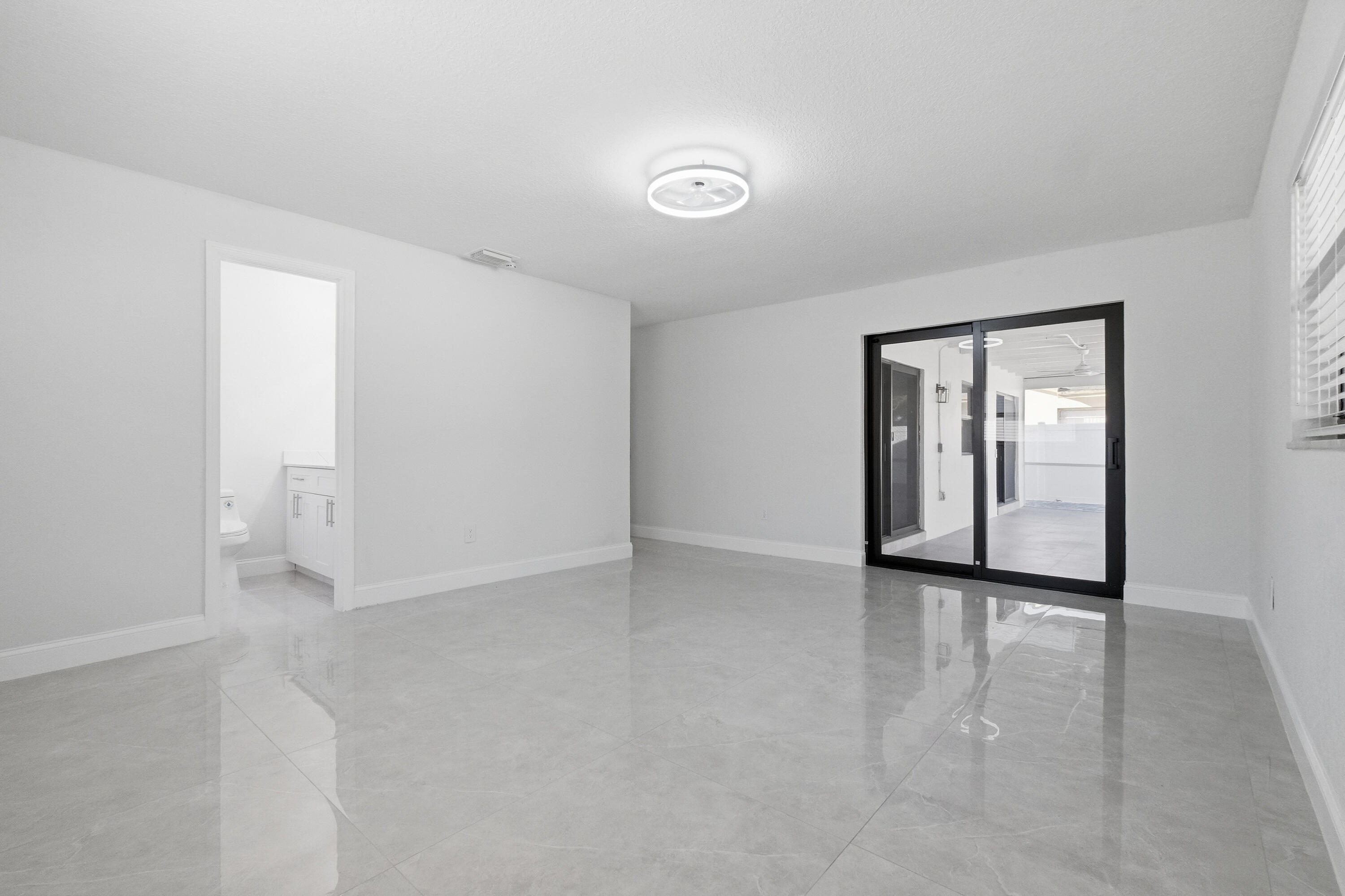 SANDALFOOT COVE SEC 3 - Residential