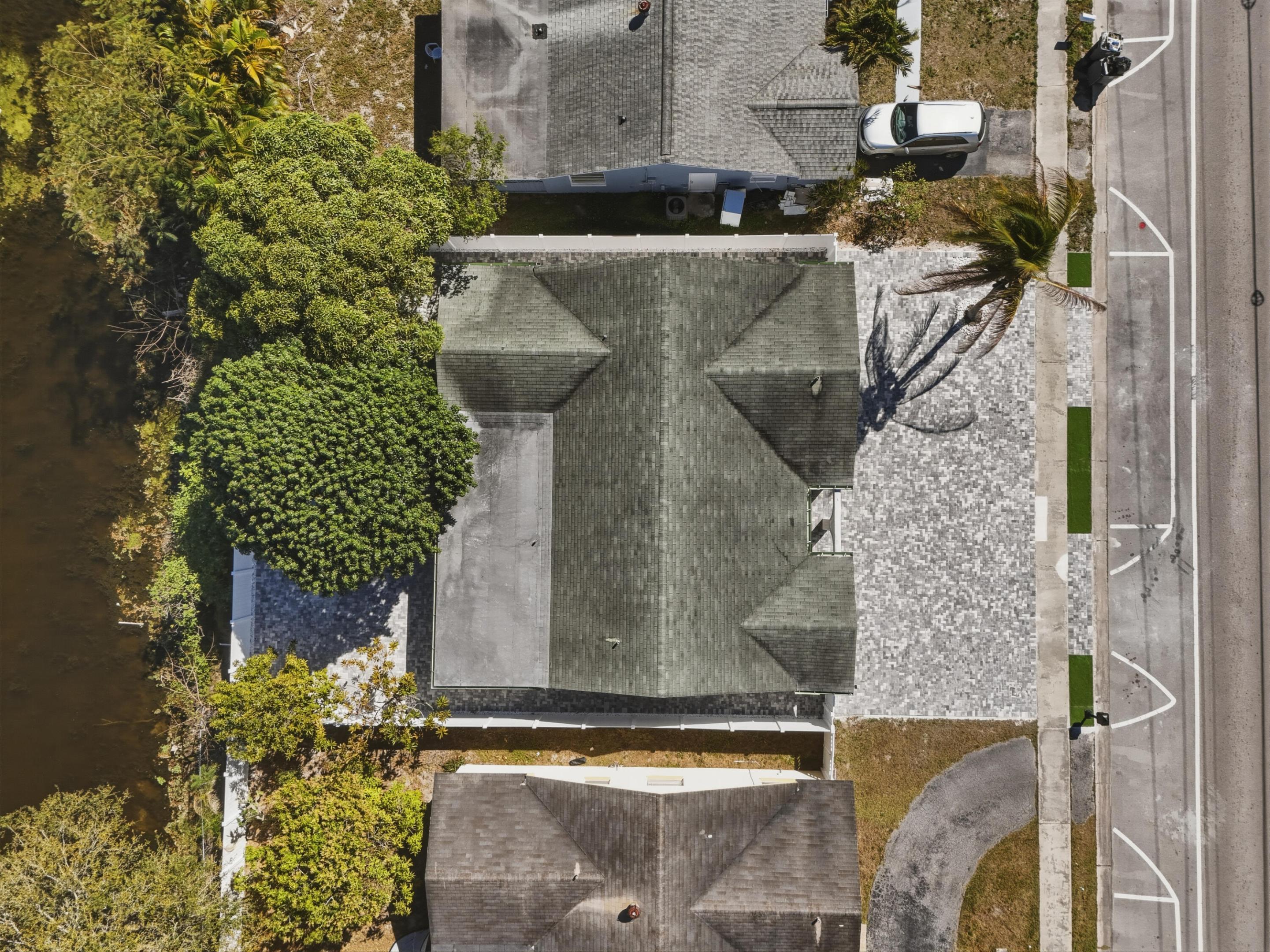 SANDALFOOT COVE SEC 3 - Residential