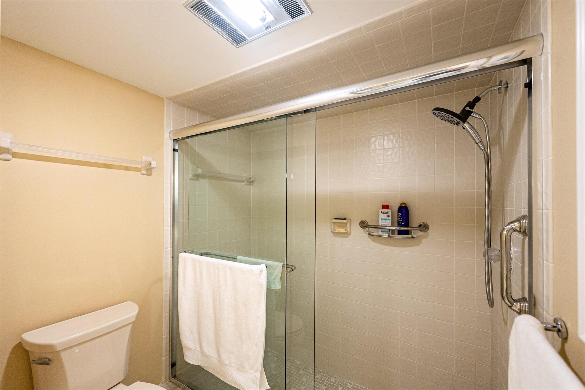 FAIRWAY APARTMENTS CONDO - Residential Lease