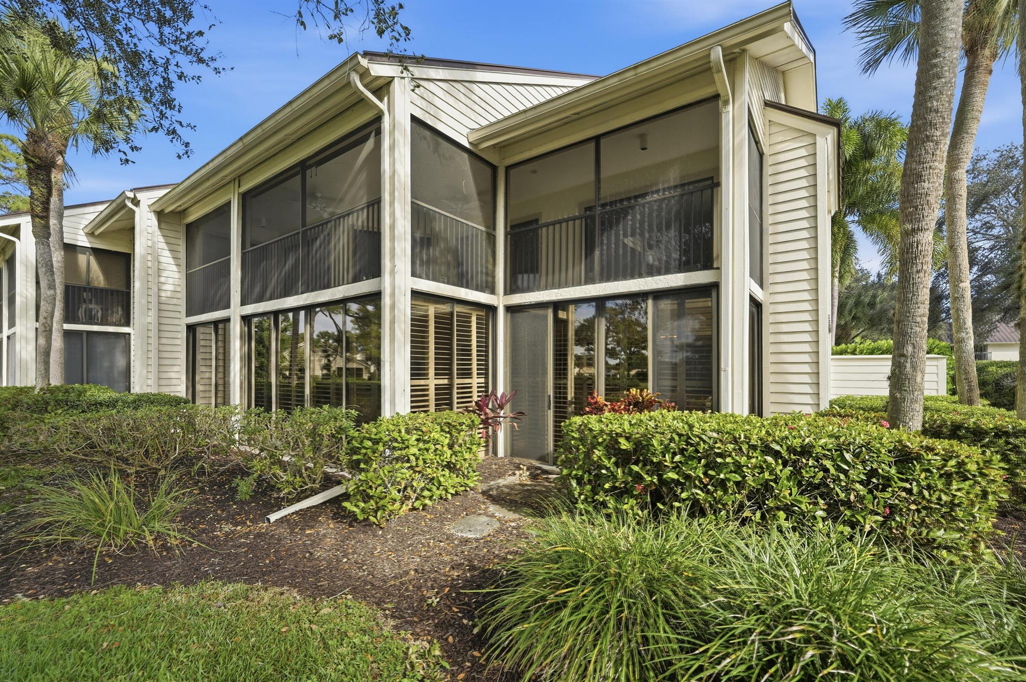 FAIRWAY APARTMENTS CONDO - Residential Lease