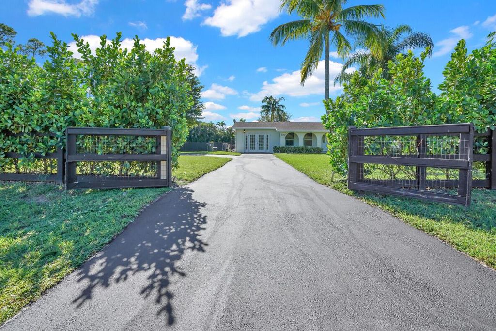 Photo of 8392 Pinto Drive, Lake Worth, FL 33467 (MLS # R11137853)