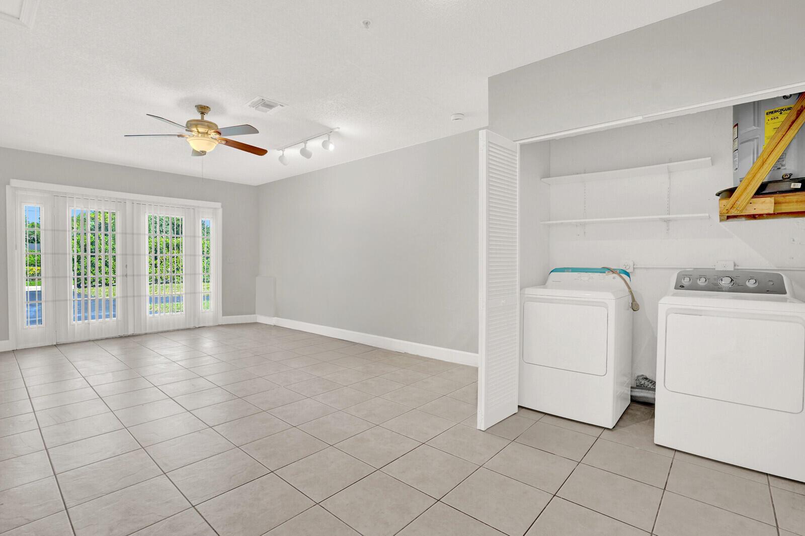 PALM BEACH RANCHETTES - Residential Lease