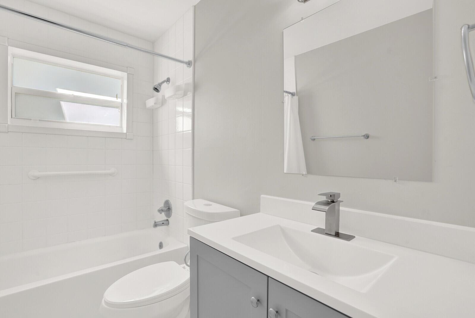 PALM BEACH RANCHETTES - Residential Lease