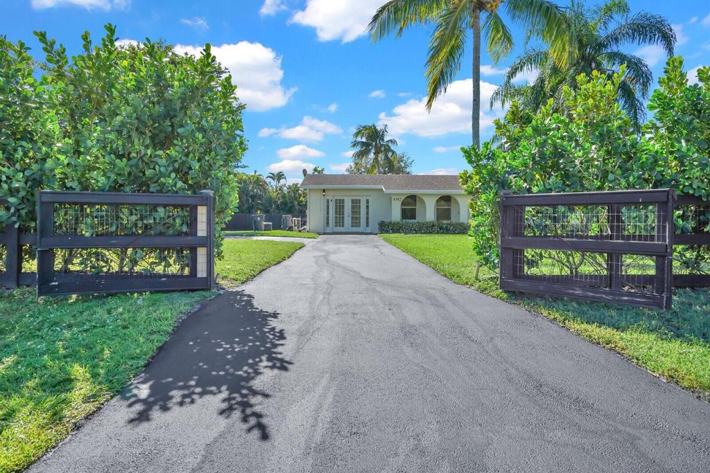 Photo of 8392 Pinto Drive, Lake Worth, FL 33467 (MLS # R11137853)