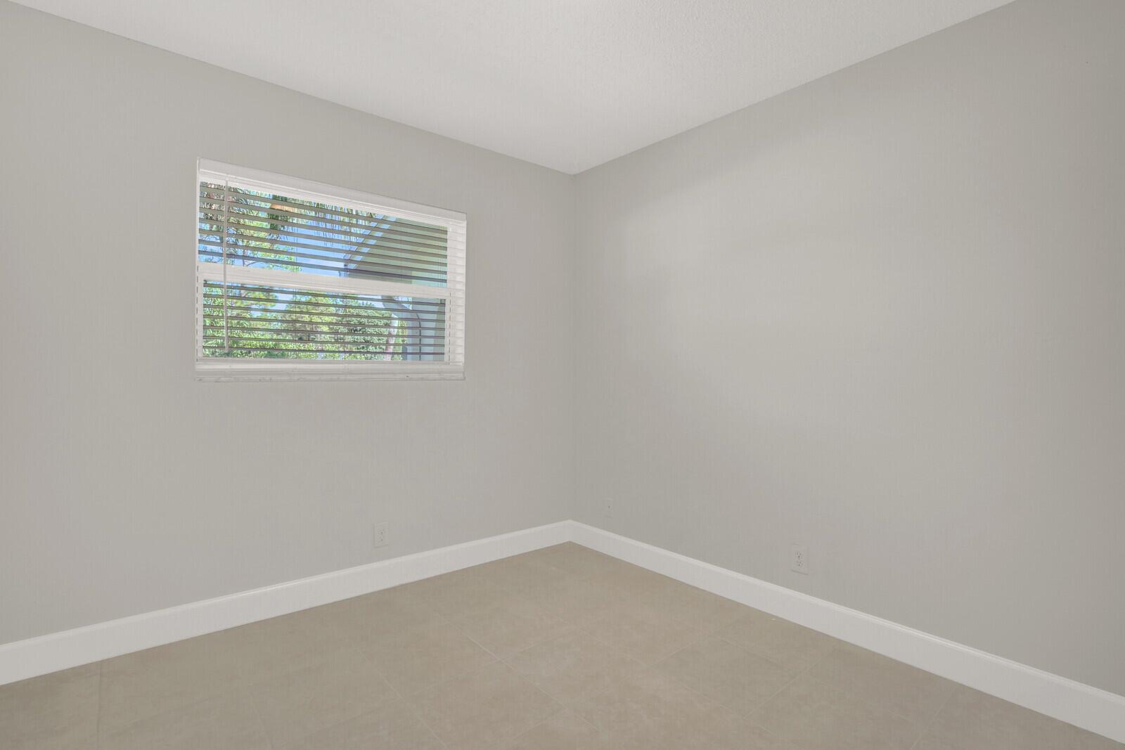 PALM BEACH RANCHETTES - Residential Lease