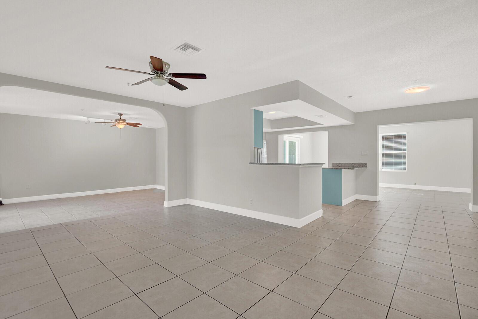 PALM BEACH RANCHETTES - Residential Lease