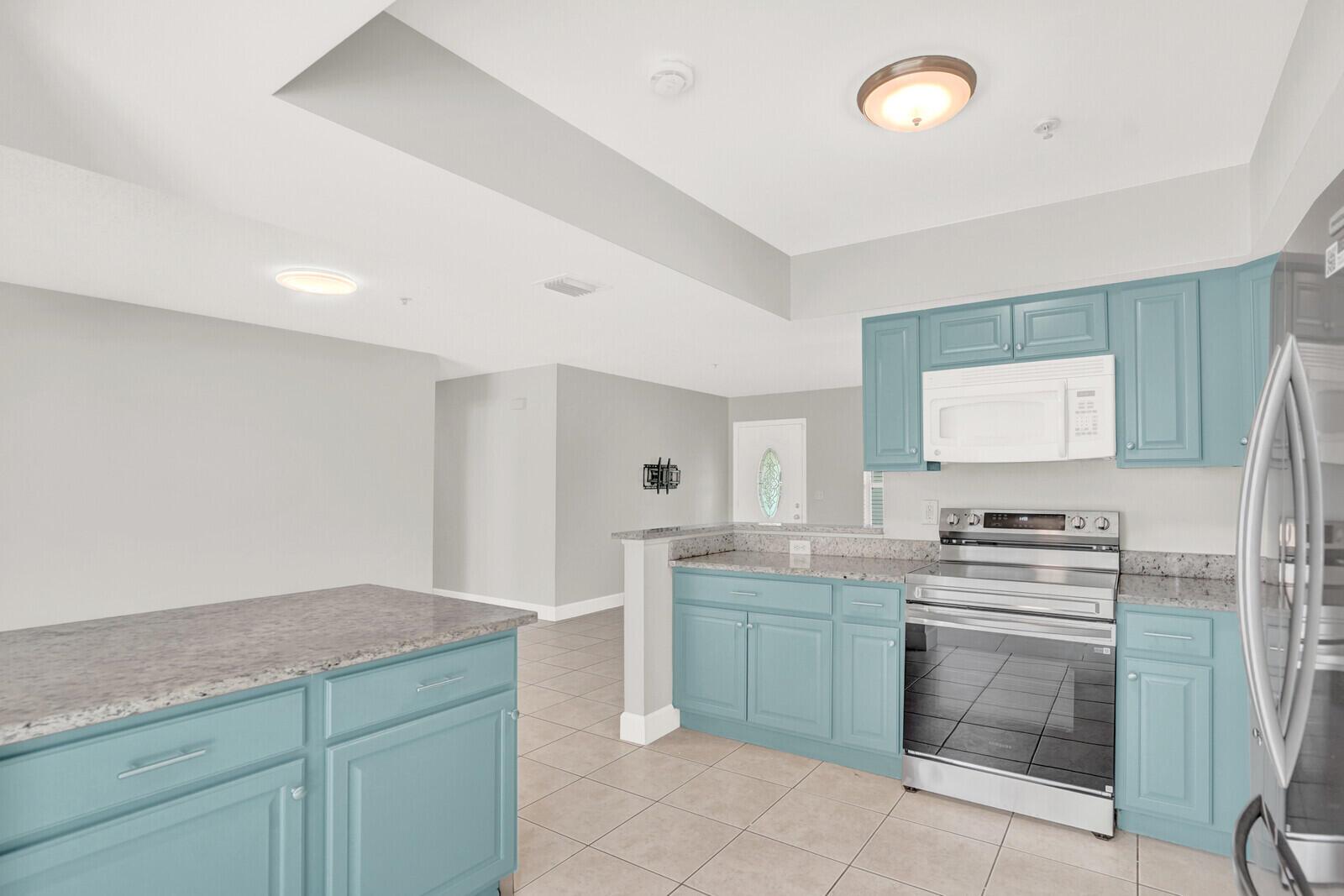 PALM BEACH RANCHETTES - Residential Lease