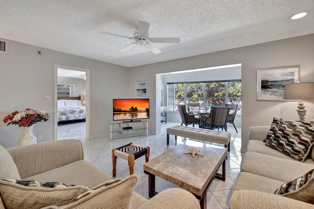 Photo of 4270 NW 40th Street #302, Lauderdale Lakes, FL 33319 (MLS # F10481537)