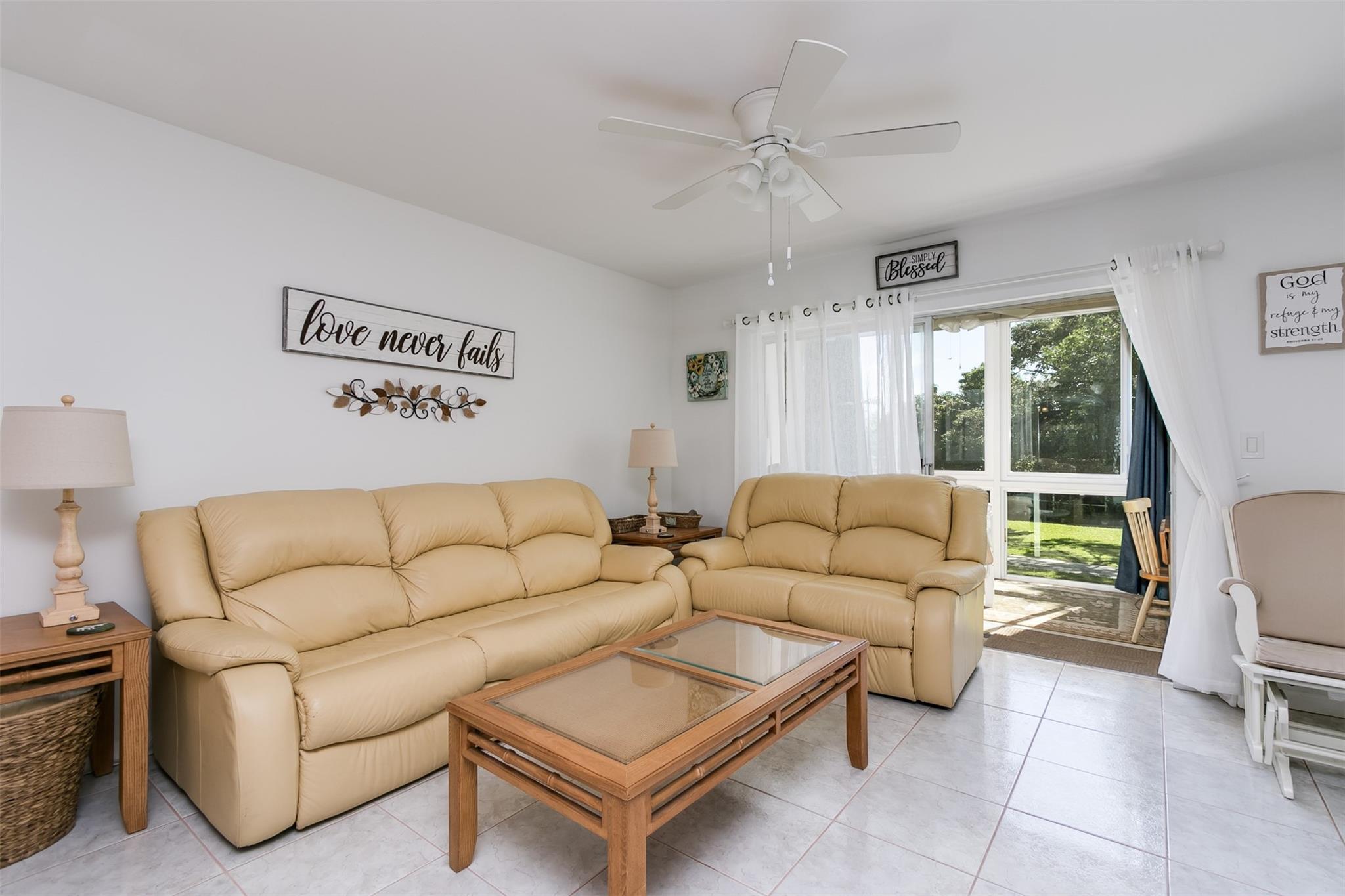 Natura Condo 4 - Residential