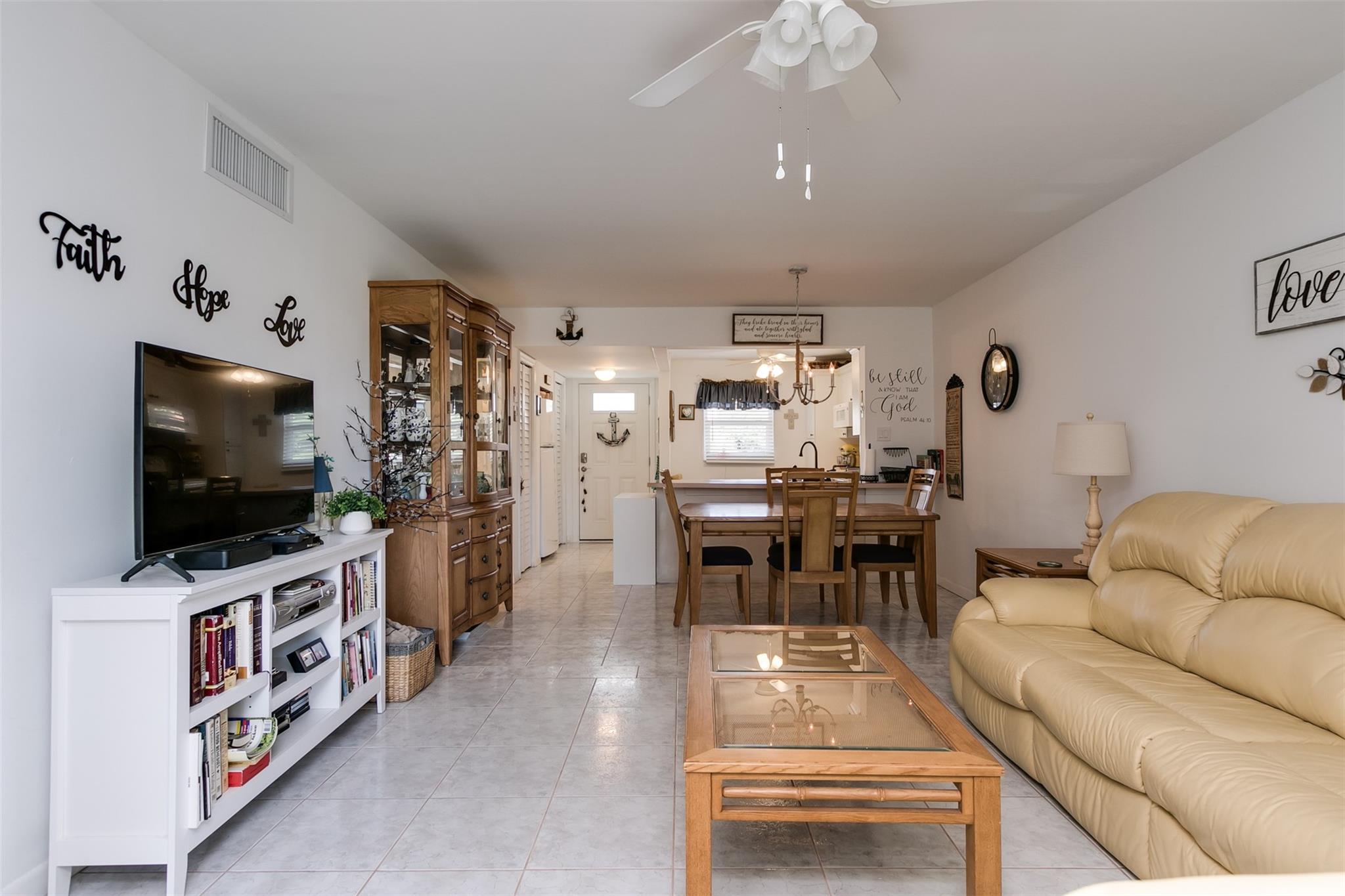 Natura Condo 4 - Residential