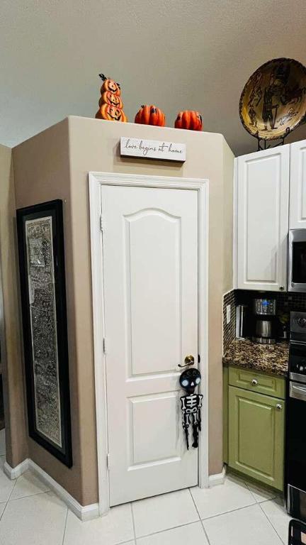 GREENVIEW SHORES 1 OF WELLINGTON - Residential Lease