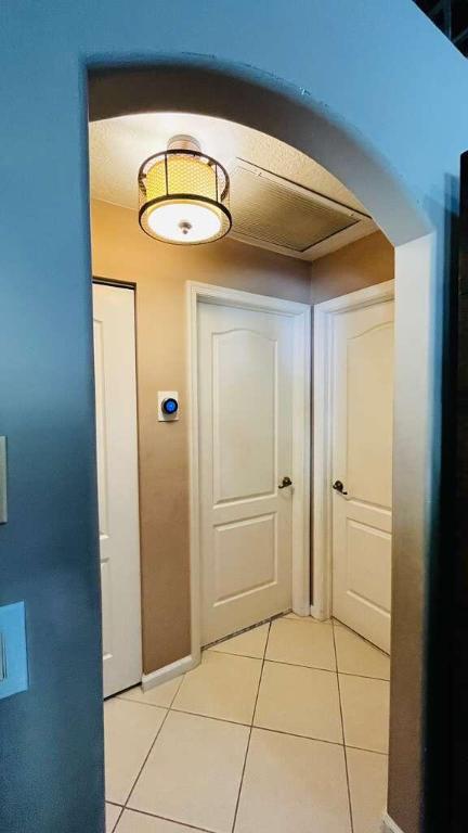 GREENVIEW SHORES 1 OF WELLINGTON - Residential Lease