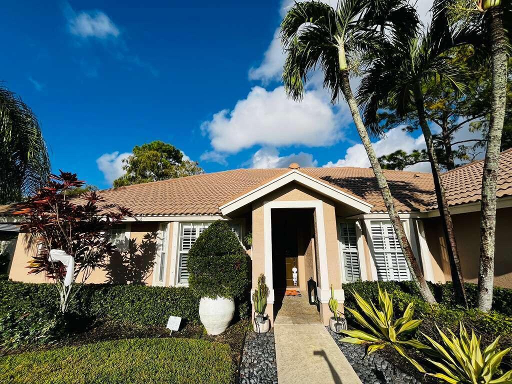 GREENVIEW SHORES 1 OF WELLINGTON - Residential Lease