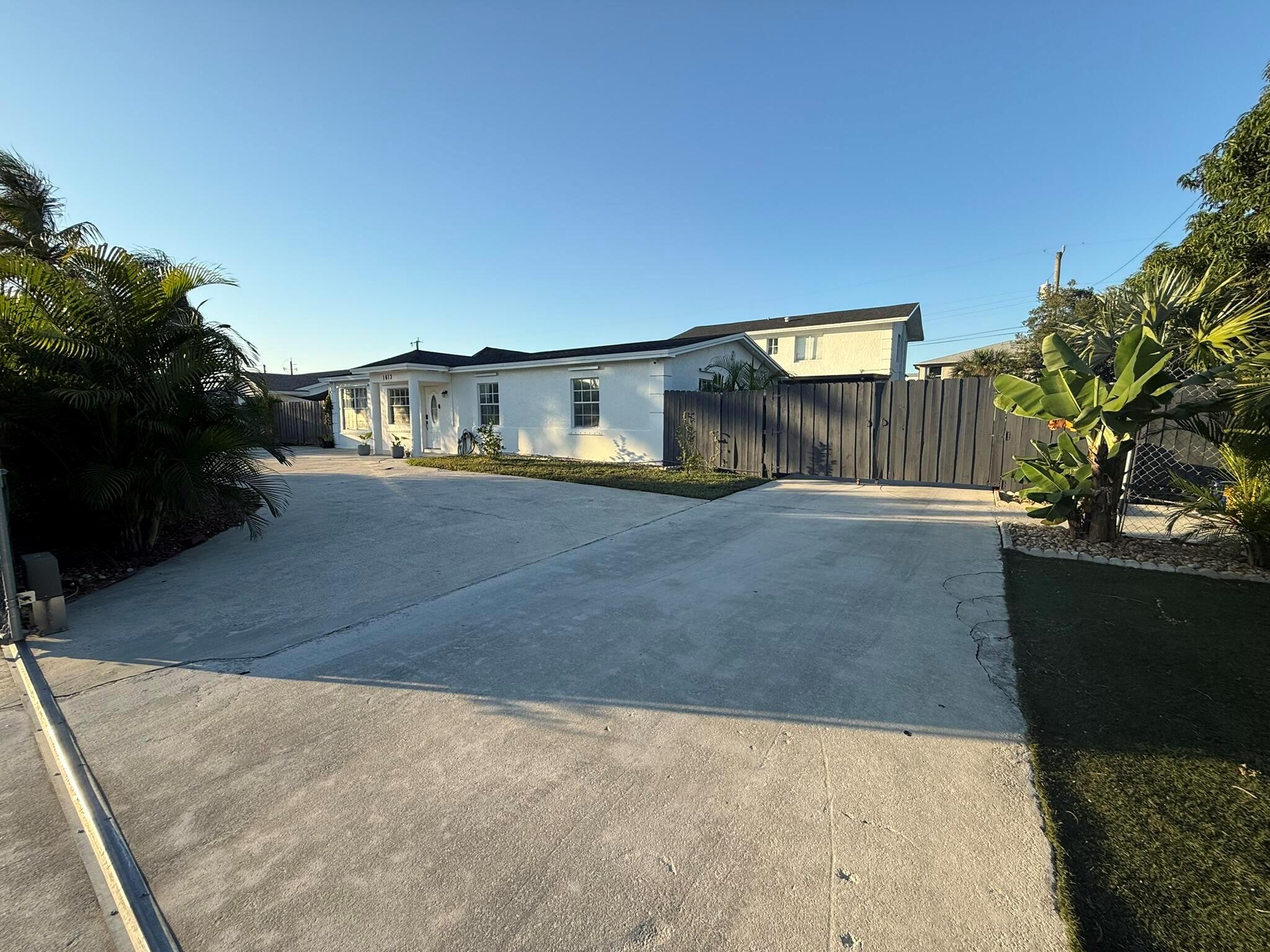 BRYN MAWR - Residential