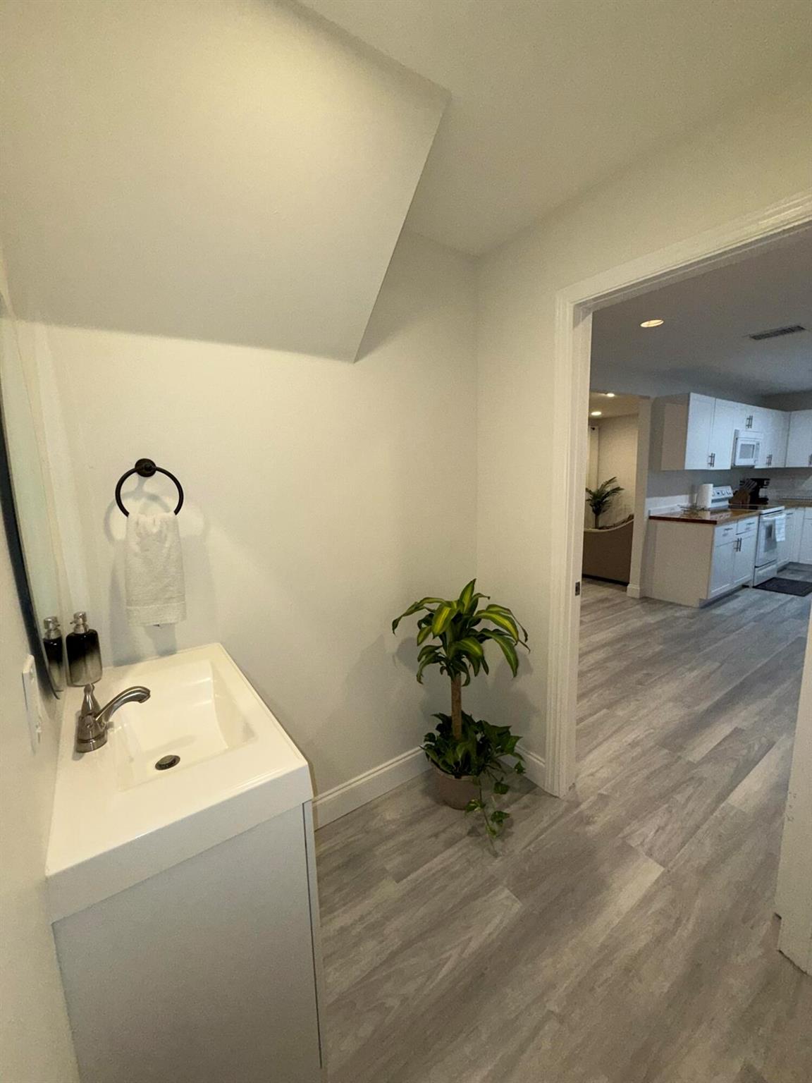 BRYN MAWR - Residential