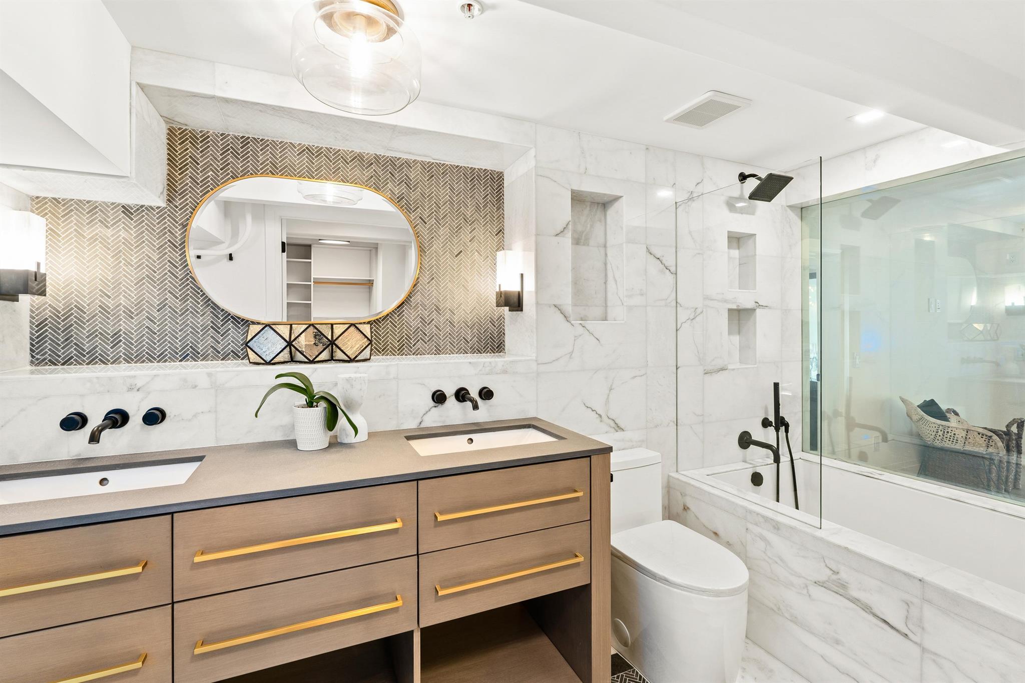 101 LOFTS CONDO - Residential