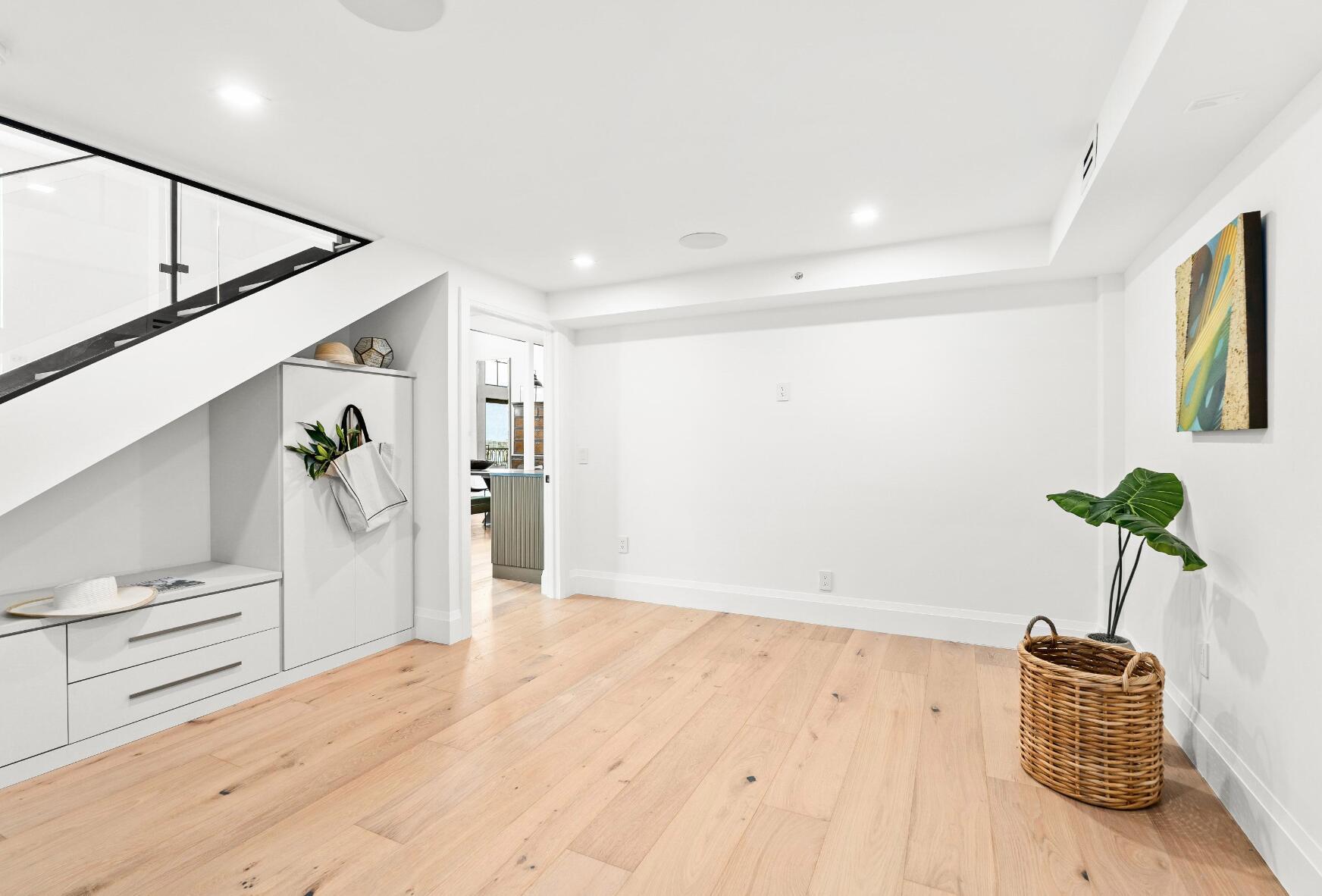 101 LOFTS CONDO - Residential