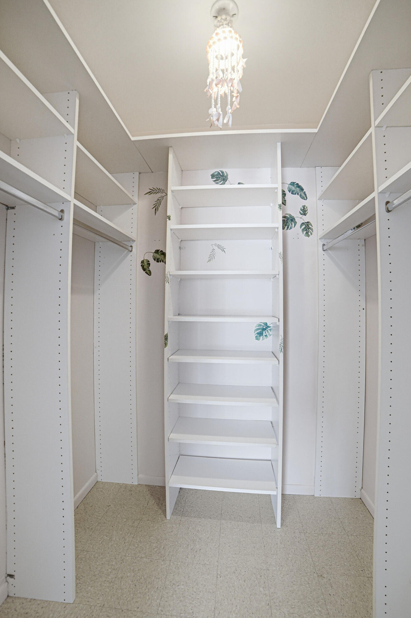 LAKE COLONY APTS ONE INC - Residential