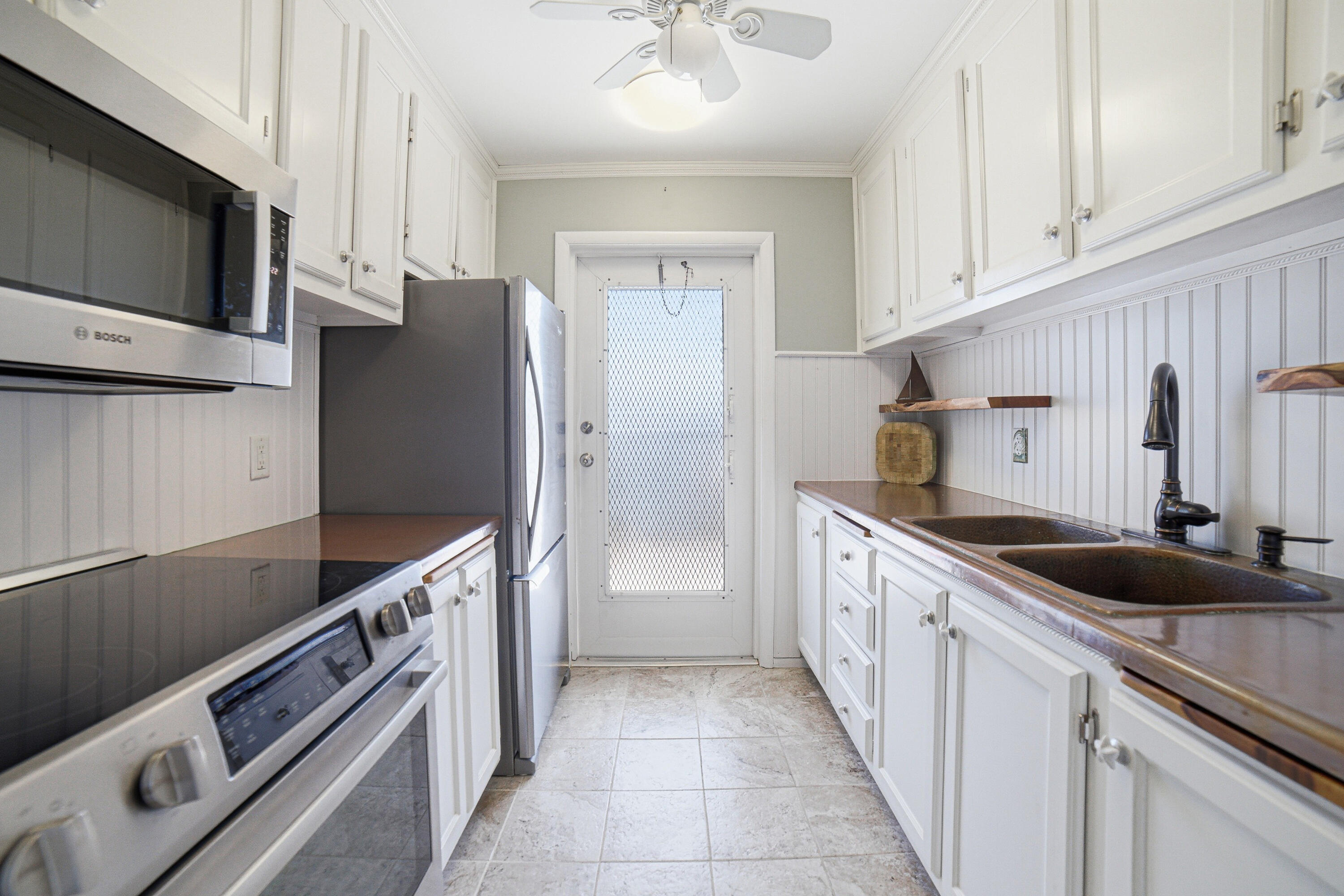 LAKE COLONY APTS ONE INC - Residential