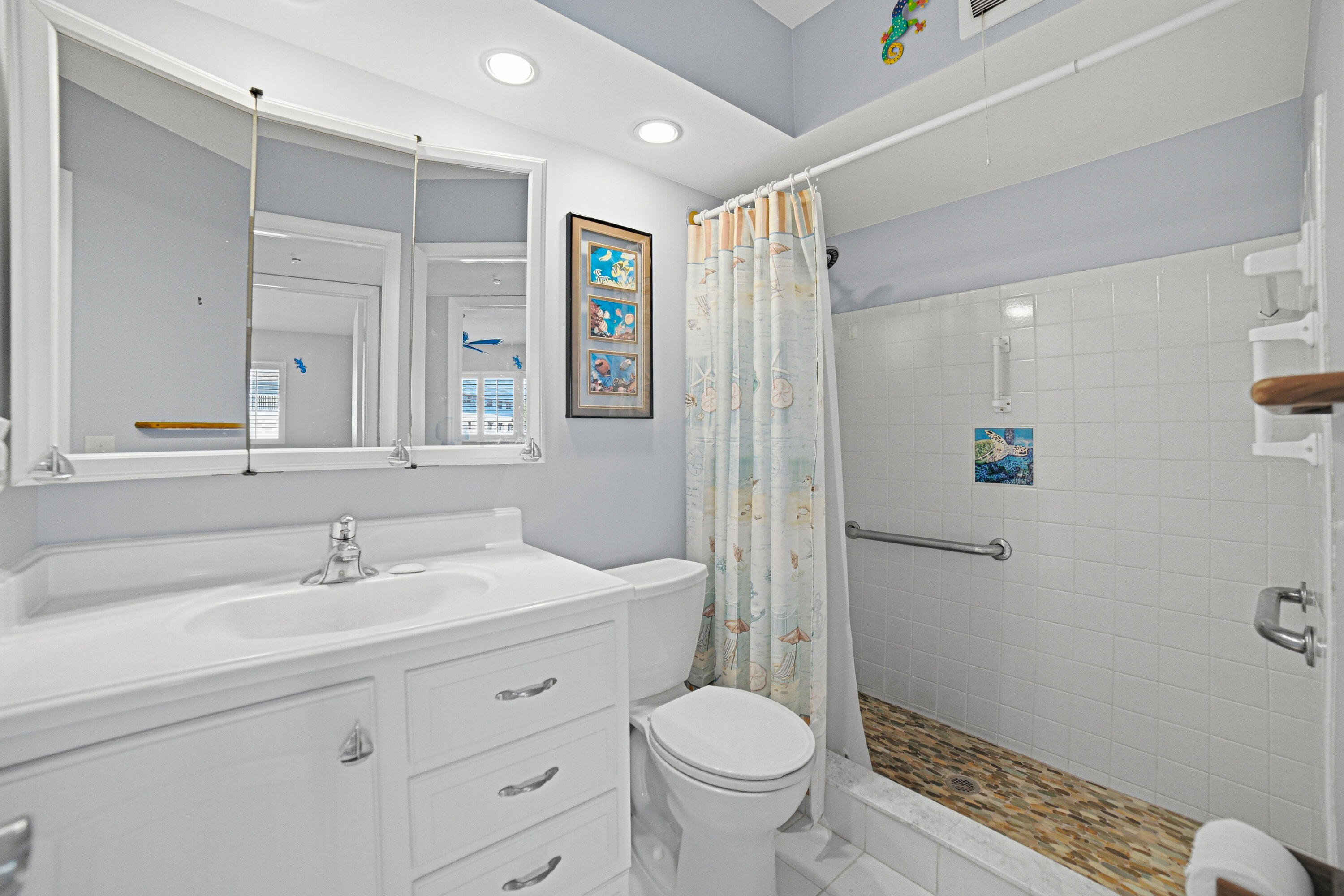 LAKE COLONY APTS ONE INC - Residential