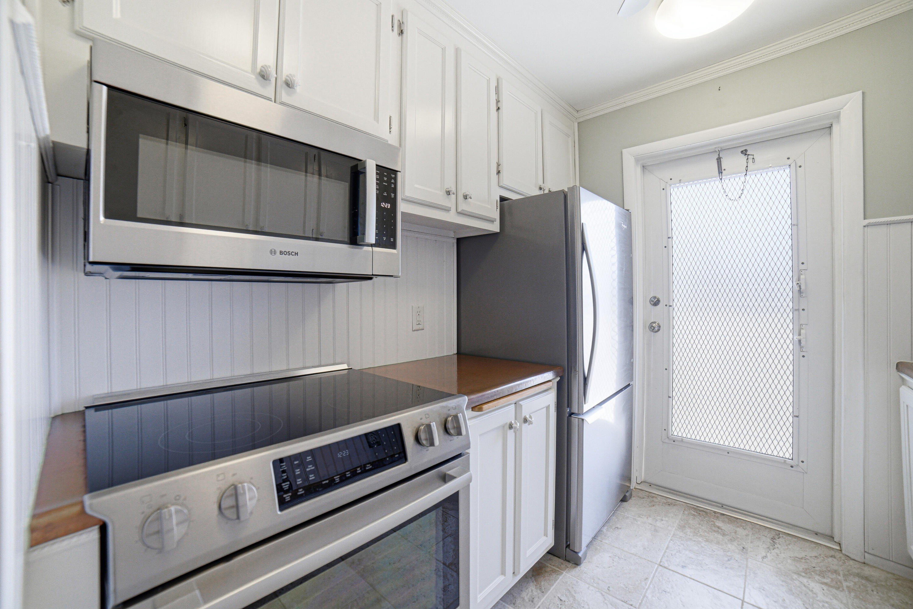 LAKE COLONY APTS ONE INC - Residential