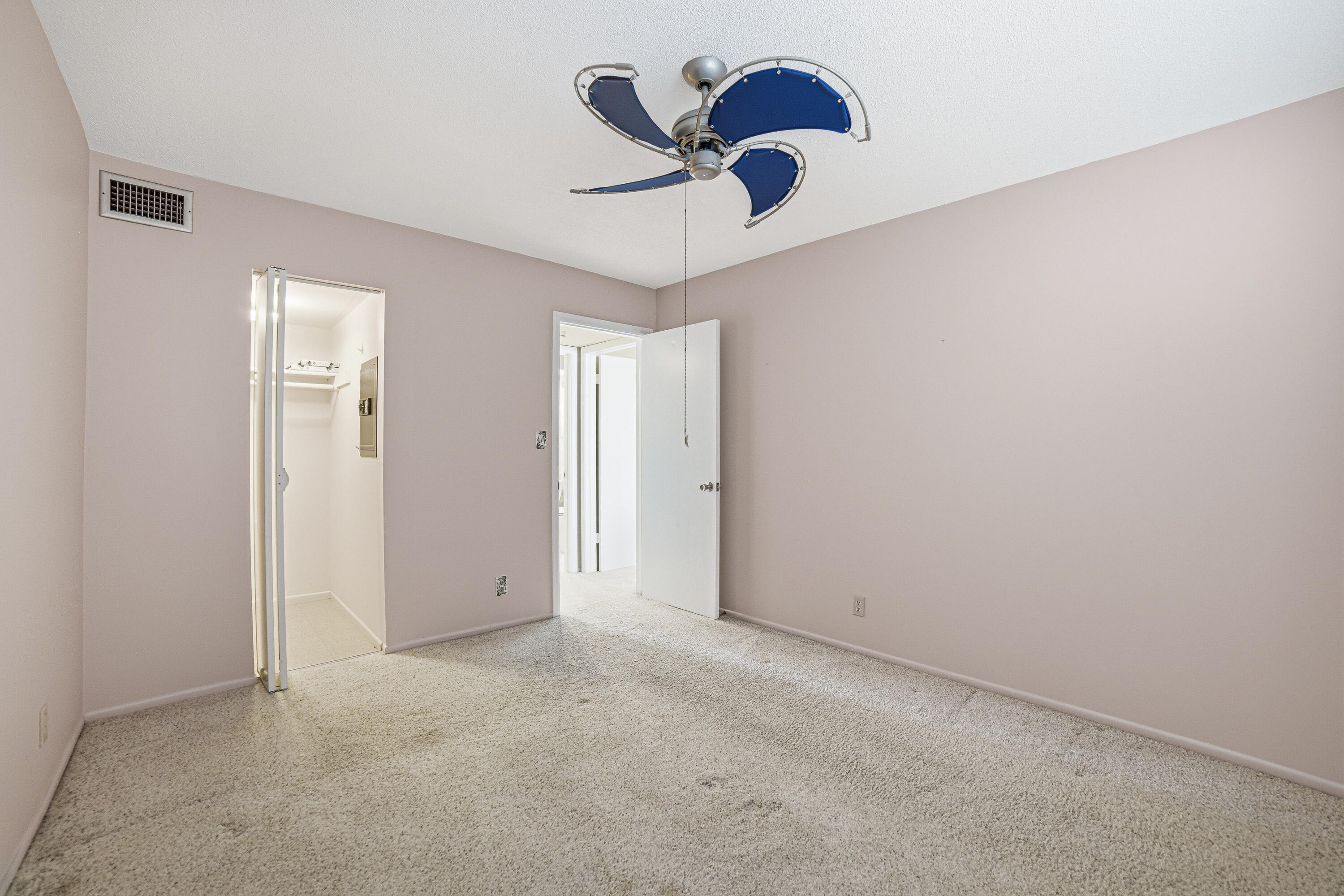 LAKE COLONY APTS ONE INC - Residential