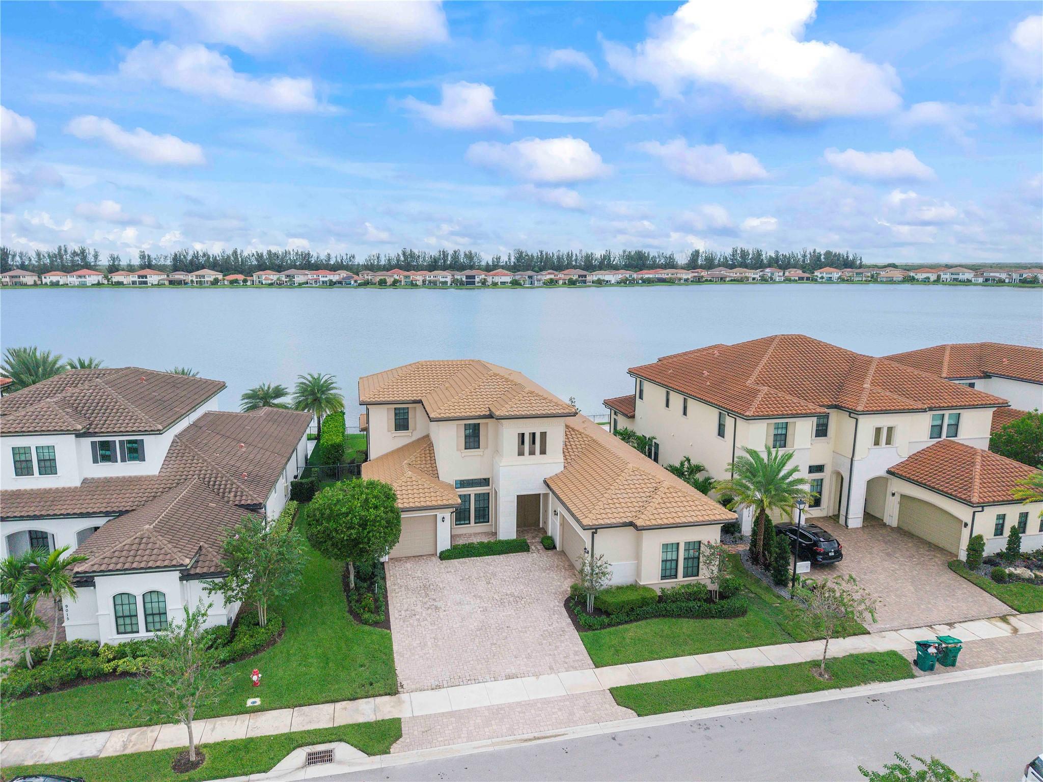 Parkland Bay - Residential