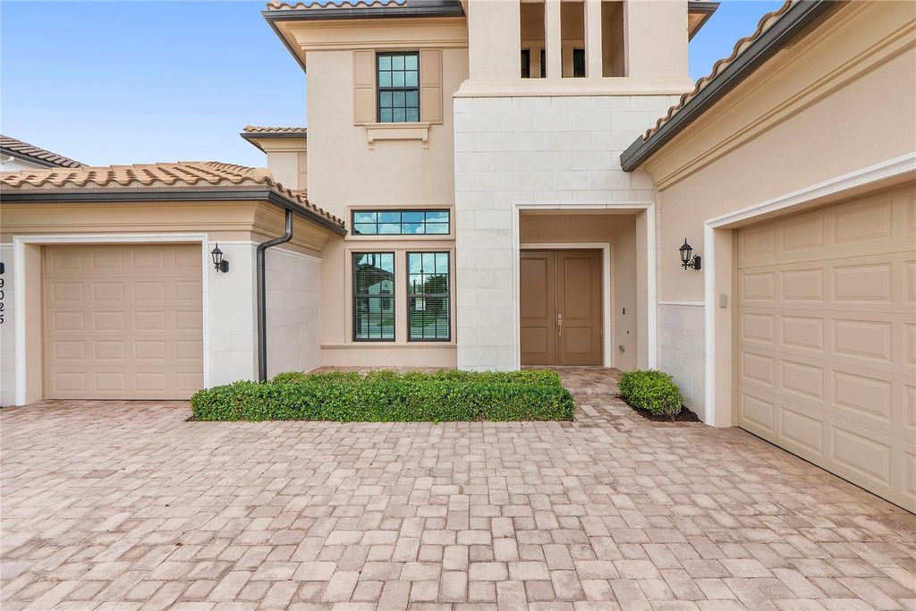 Photo of 9025 Parkland Bay Dr, Parkland, FL 33076 (MLS # F10528422)