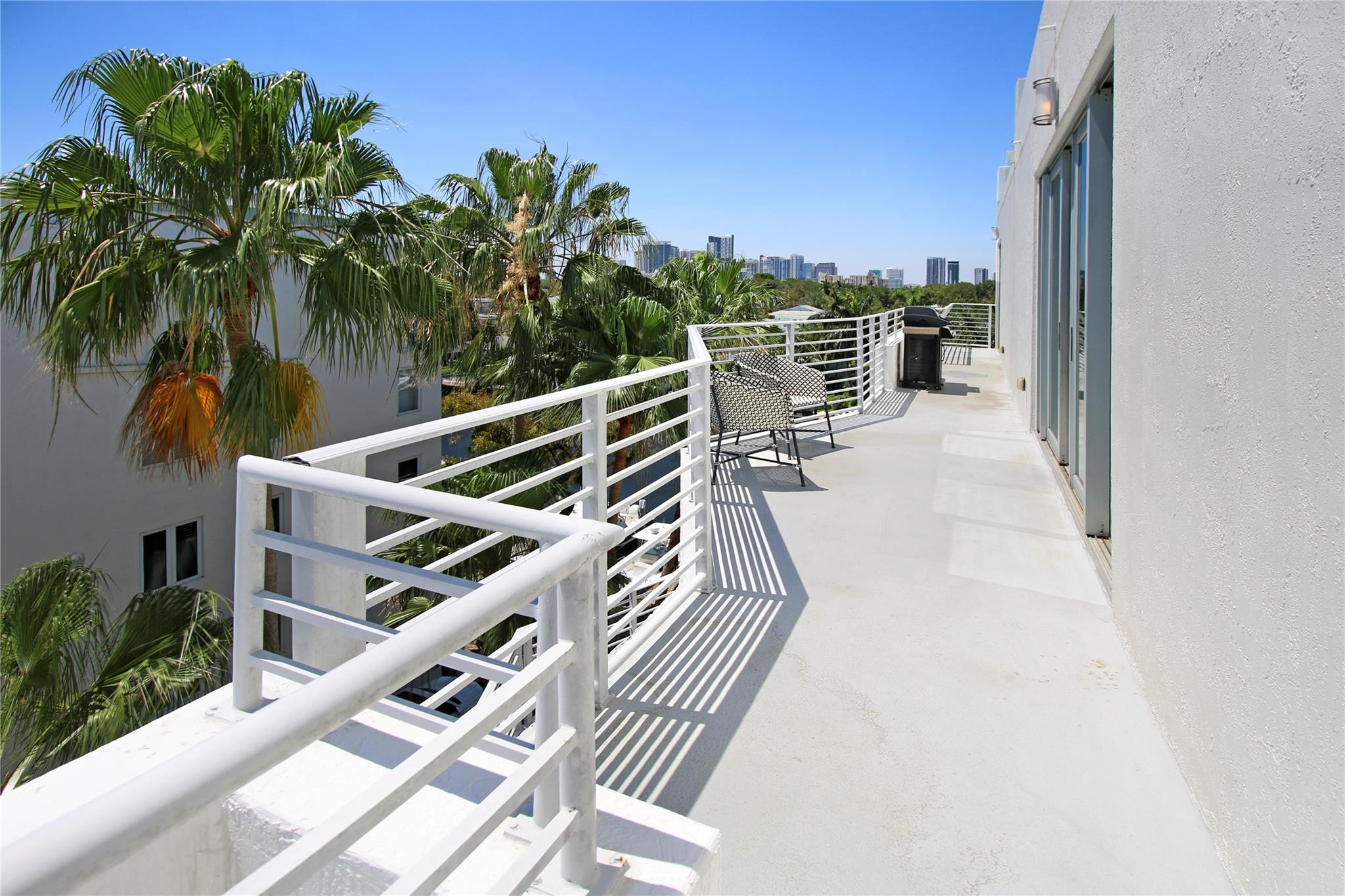 PLACE DES ARTS CONDO - Residential