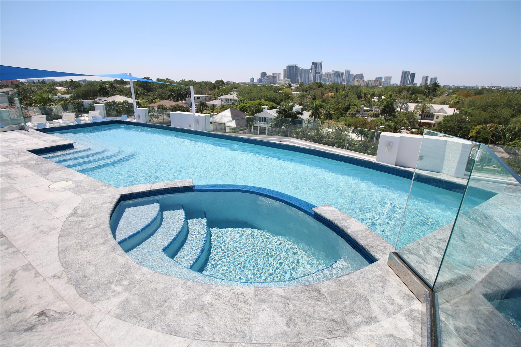 PLACE DES ARTS CONDO - Residential