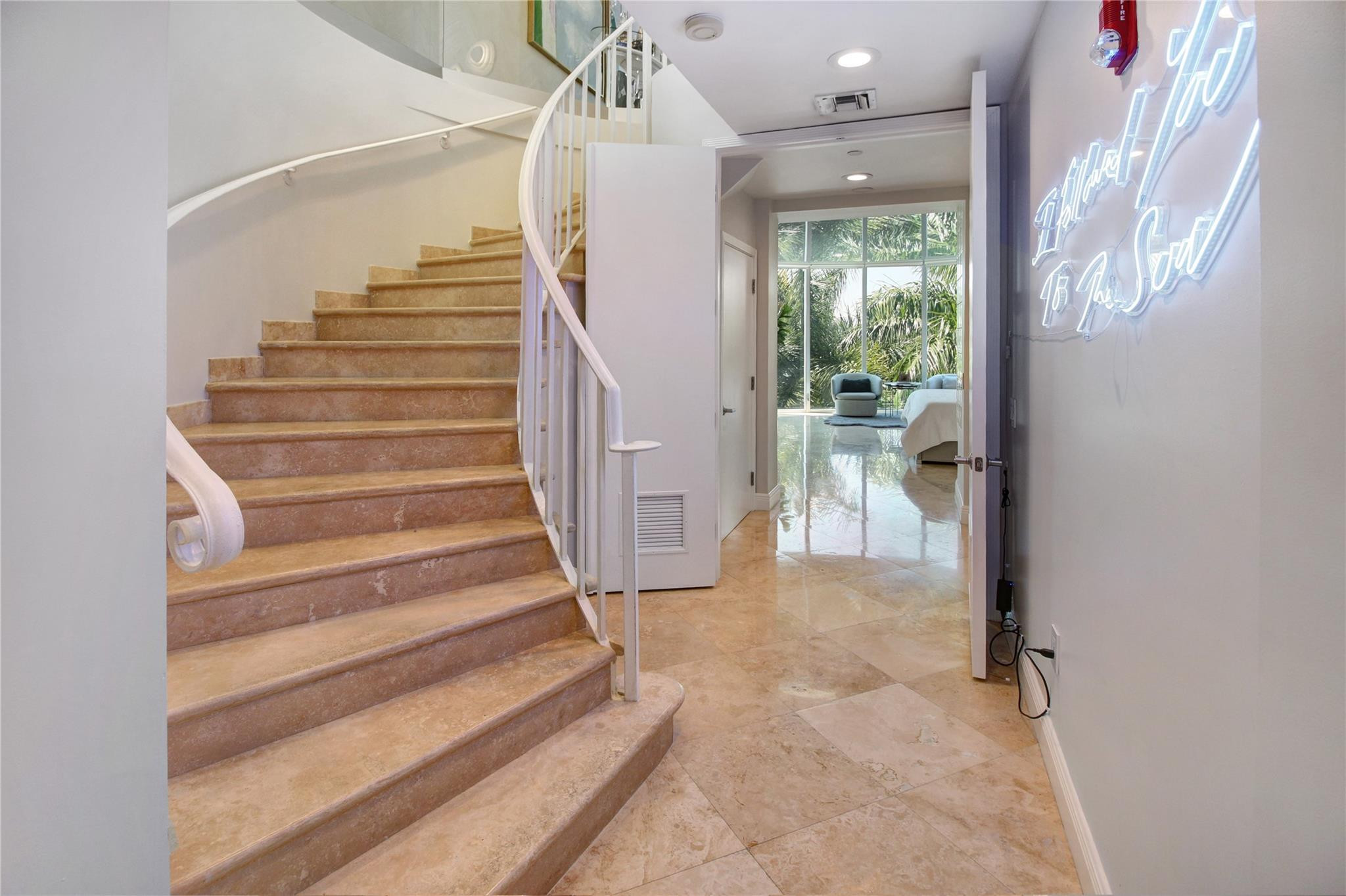 PLACE DES ARTS CONDO - Residential