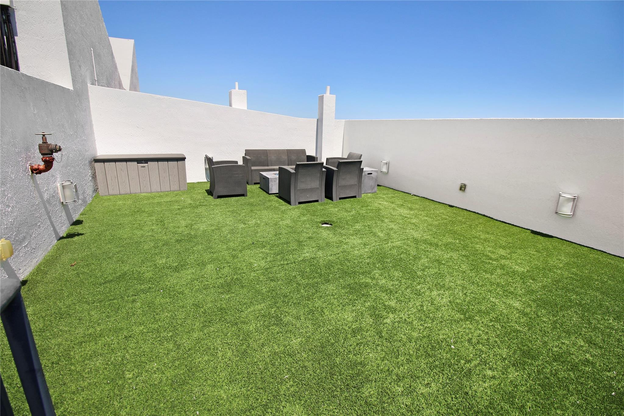 PLACE DES ARTS CONDO - Residential